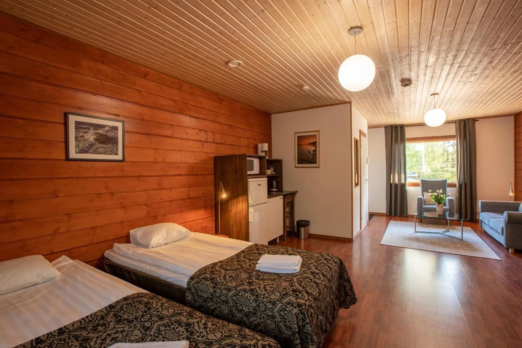 Photo of the whole room, Bed in Poukama