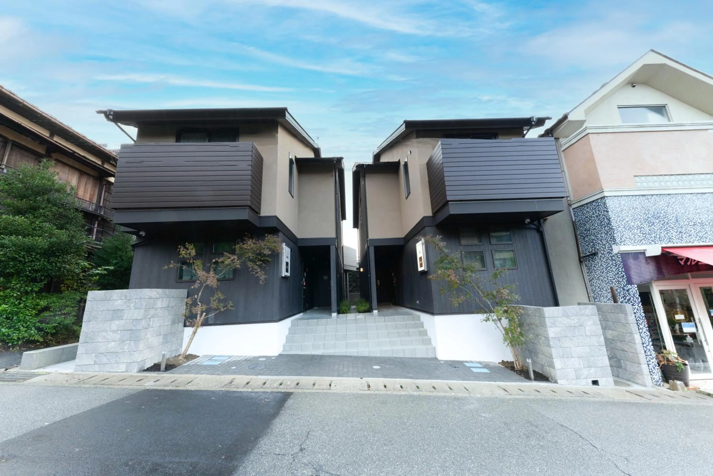 Property building in スタジオーネ 箱根強羅 West - Stagione Hakone Gora West