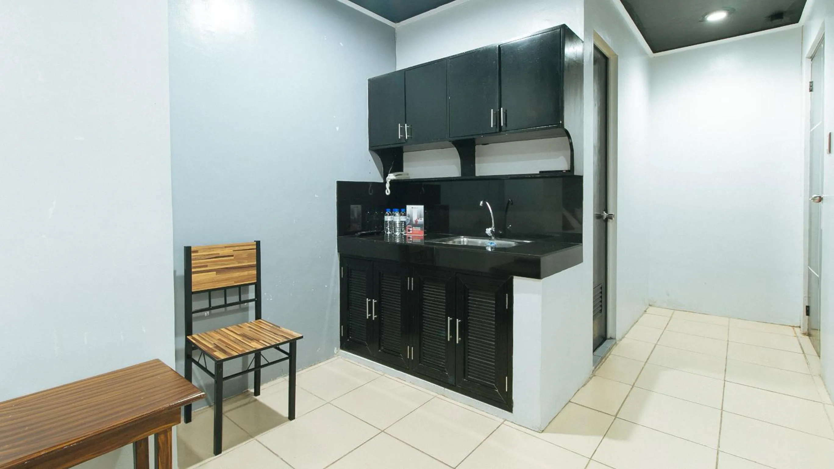 Bedroom in RedDoorz @ Good 101 Quiricada Manila