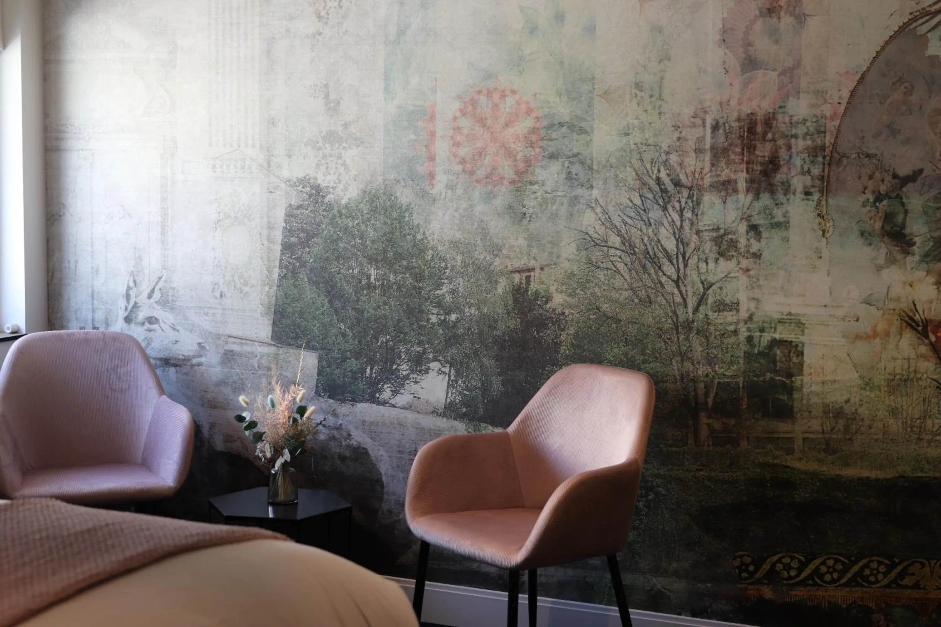 Decorative detail in Les Trésorières