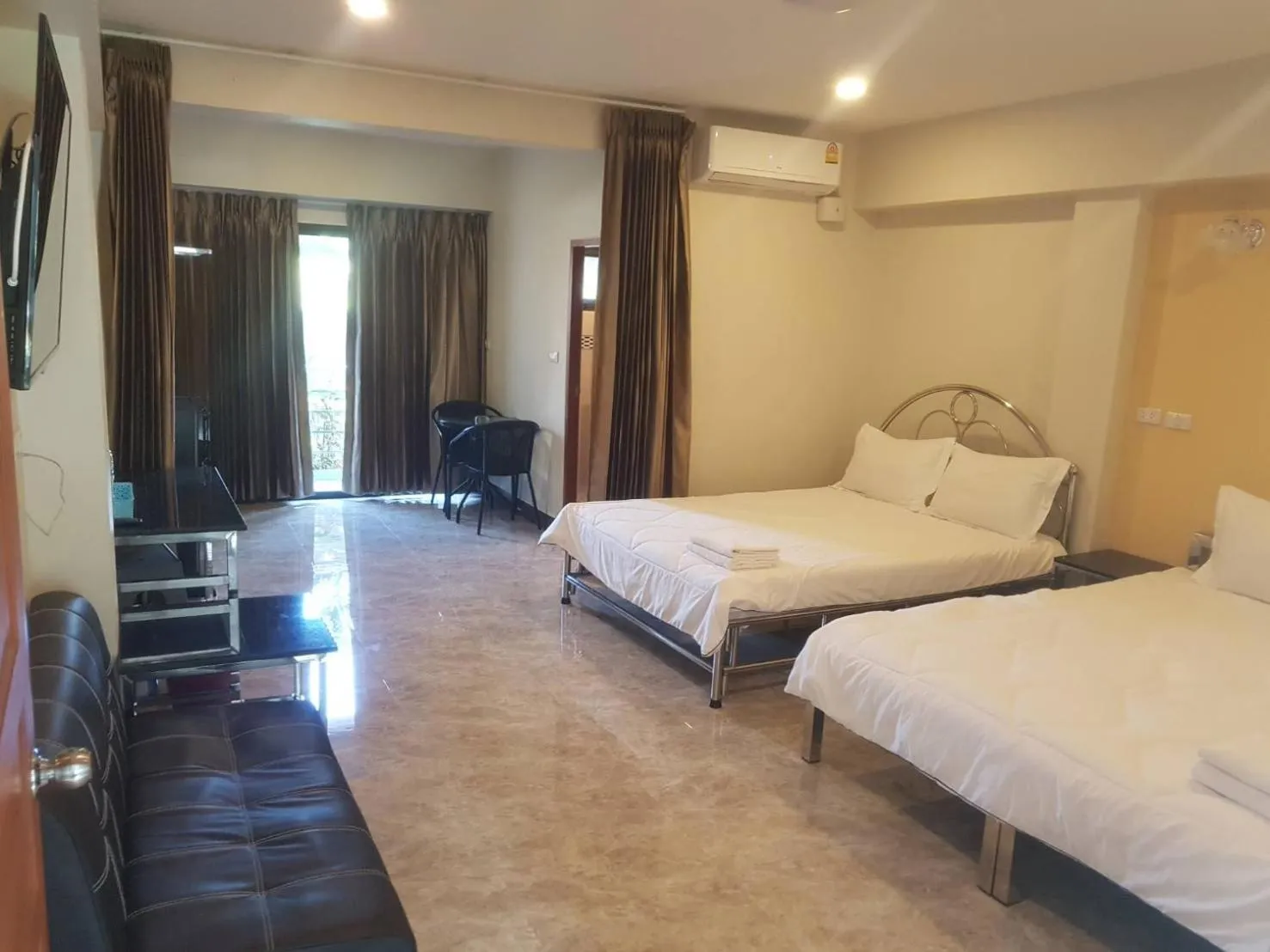 Photo of the whole room, Bed in DD Residence Sai5 Salaya ห้องพัก ดีดี สาย5 ศาลายา
