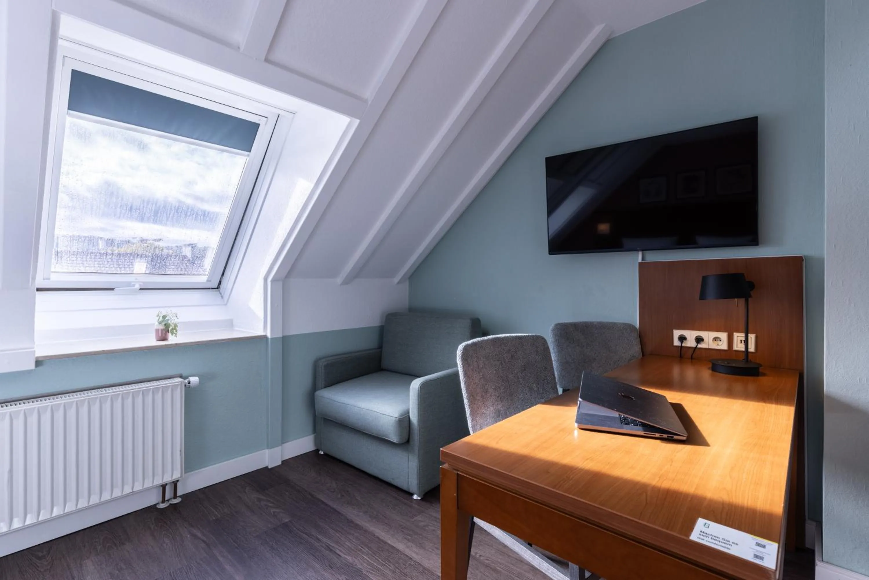 TV and multimedia in Garner Hotel Stuttgart City Centre by IHG