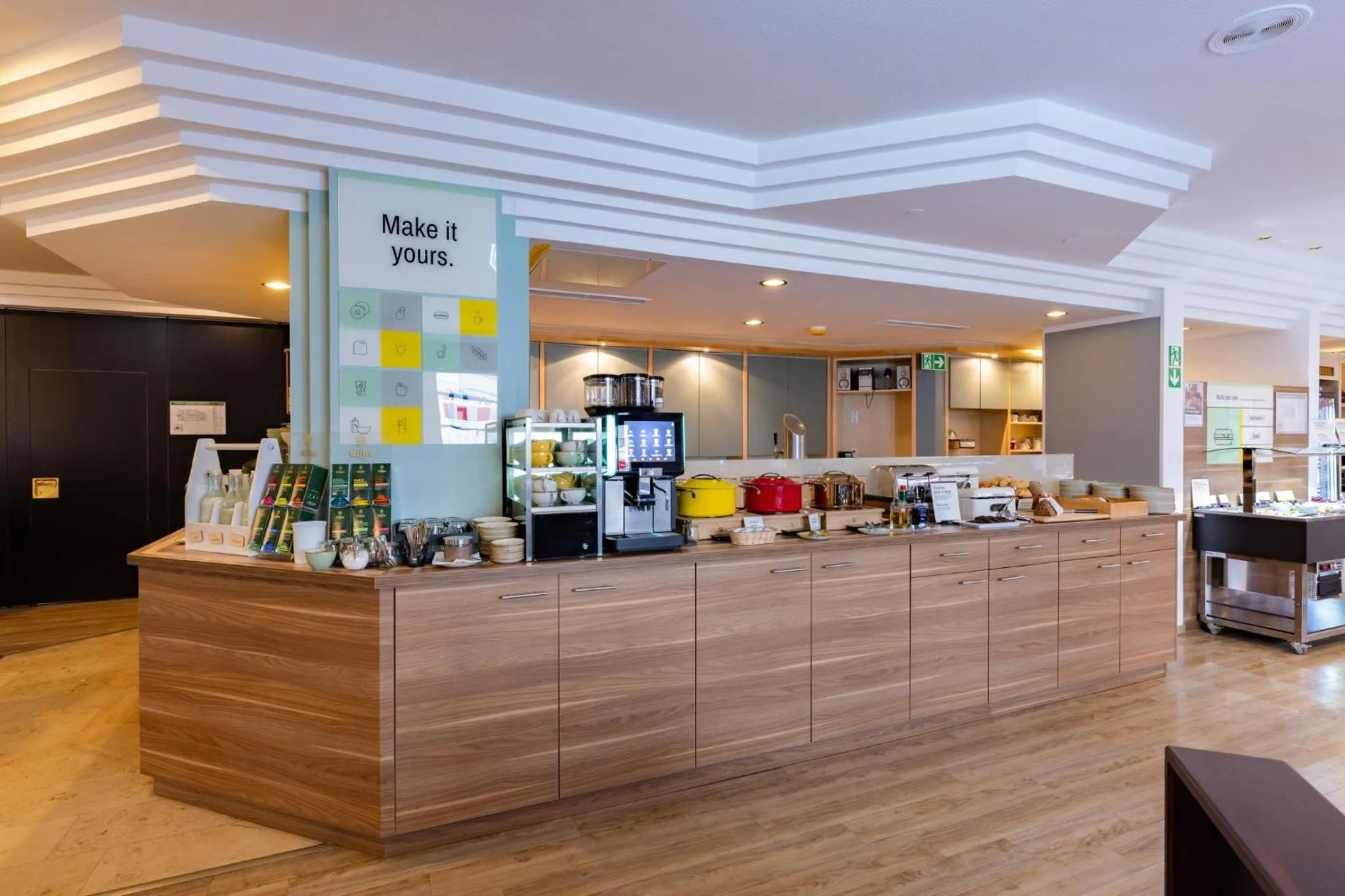 Breakfast in Garner Hotel Stuttgart City Centre by IHG