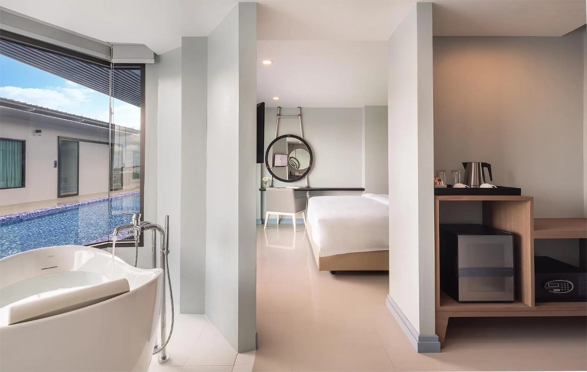 Bedroom, Bed in Hotel Selene Chiang Rai