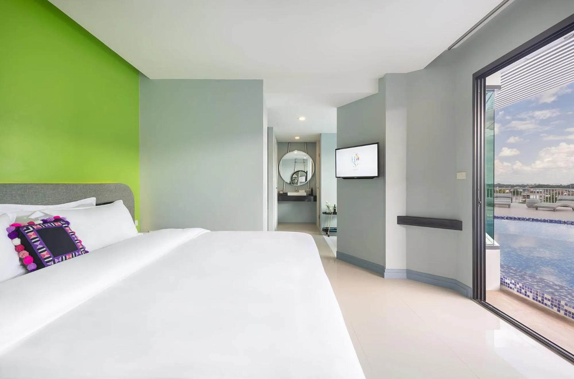 Bedroom, Bed in Hotel Selene Chiang Rai