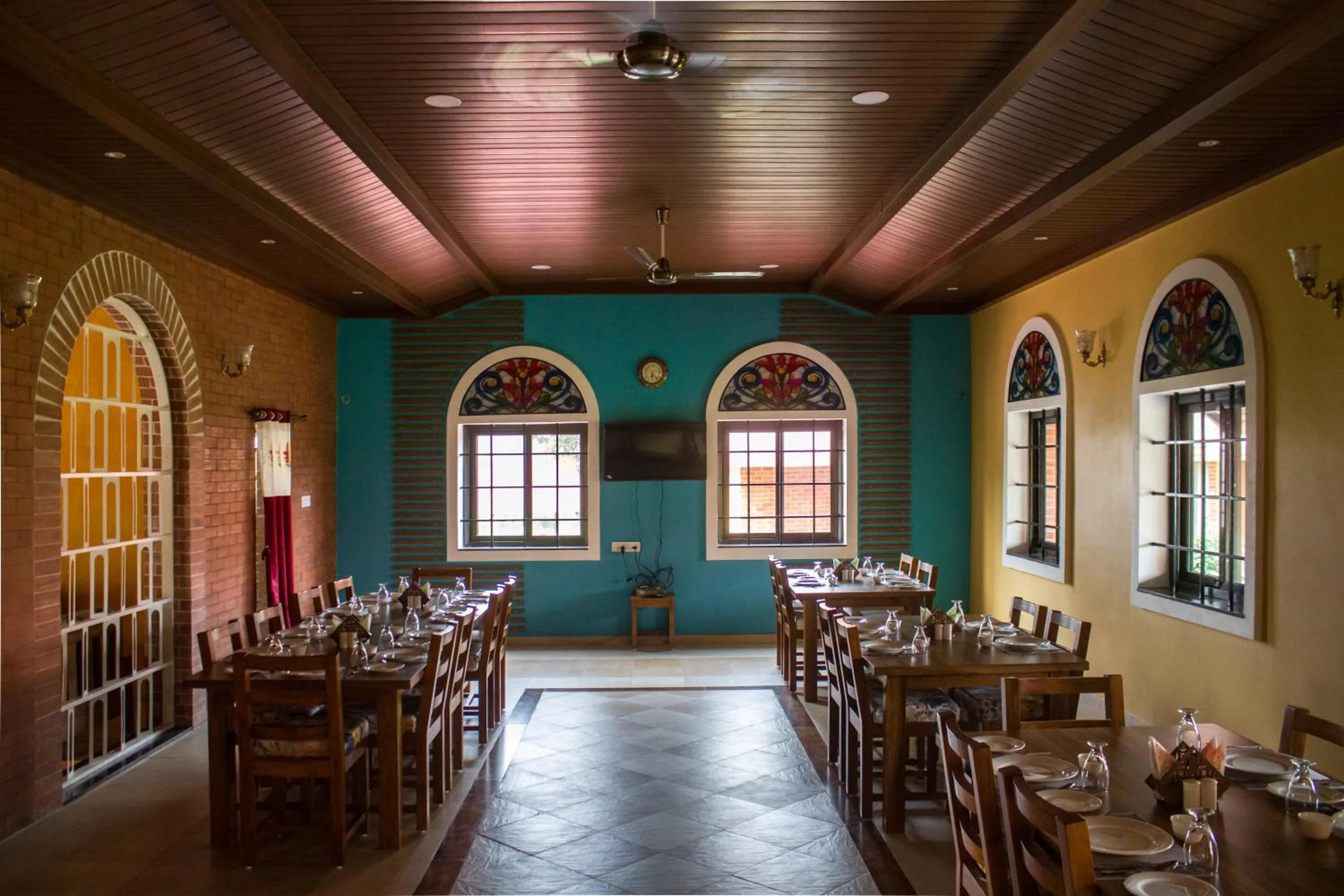 Restaurant/places to eat in Wildcat Resort Tadoba