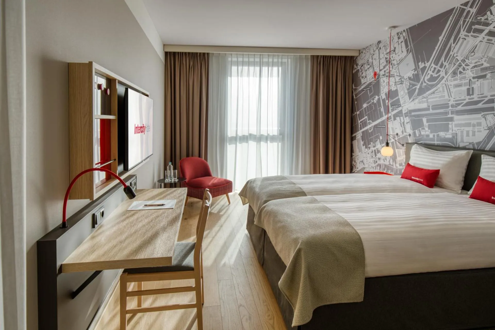 Bedroom, Bed in IntercityHotel Amsterdam Schiphol Airport