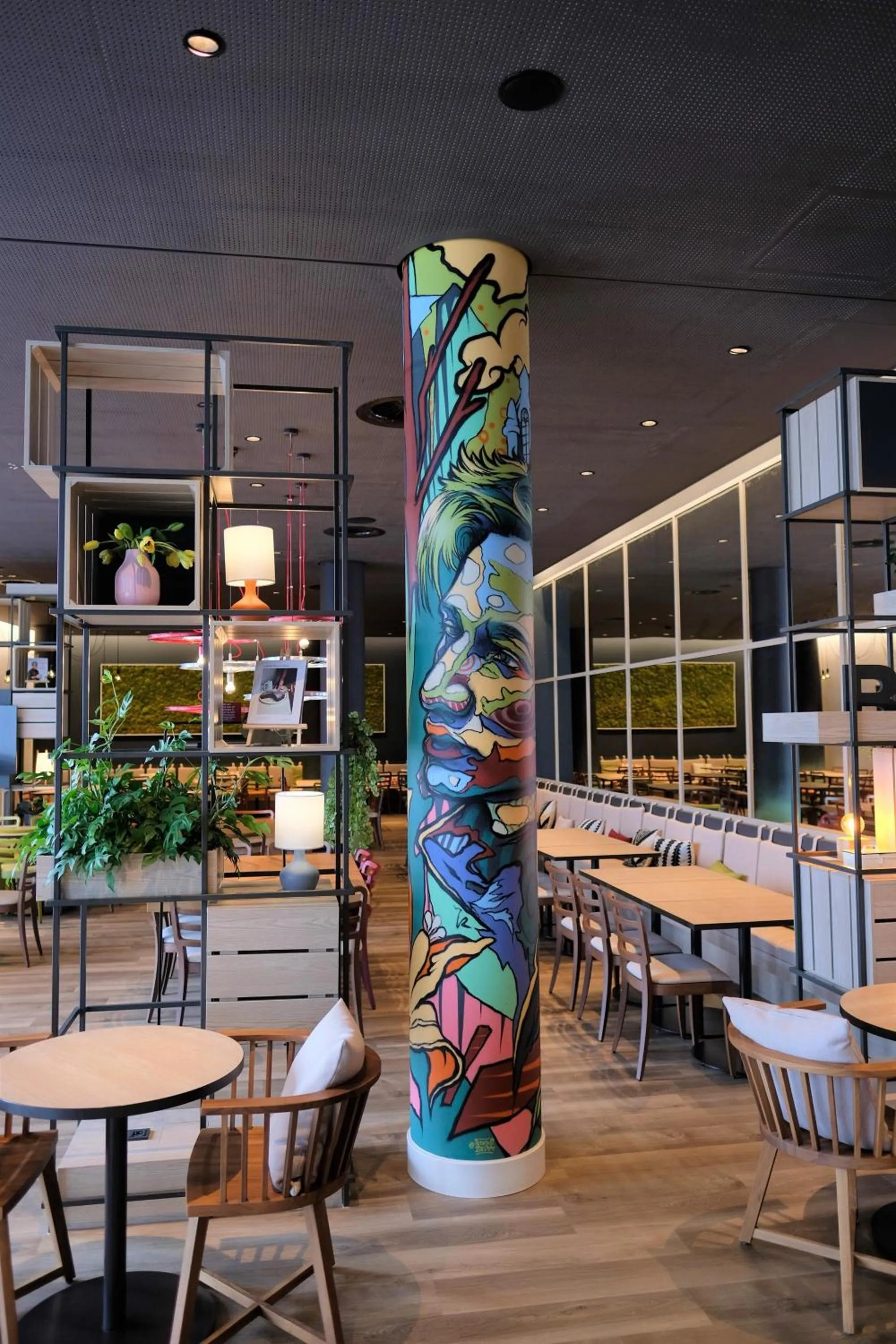 Restaurant/places to eat in IntercityHotel Amsterdam Schiphol Airport