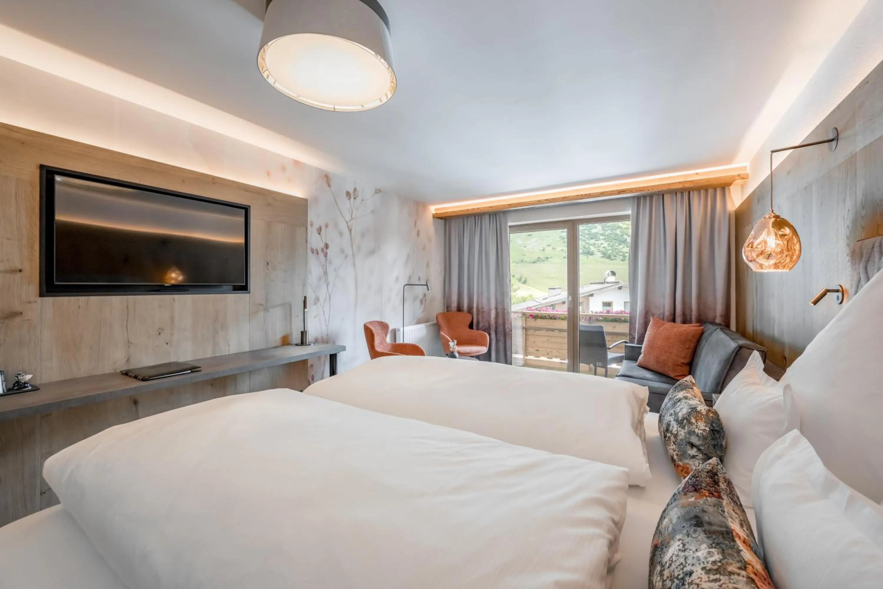 Photo of the whole room, Bed in Hotel Rössle Superior