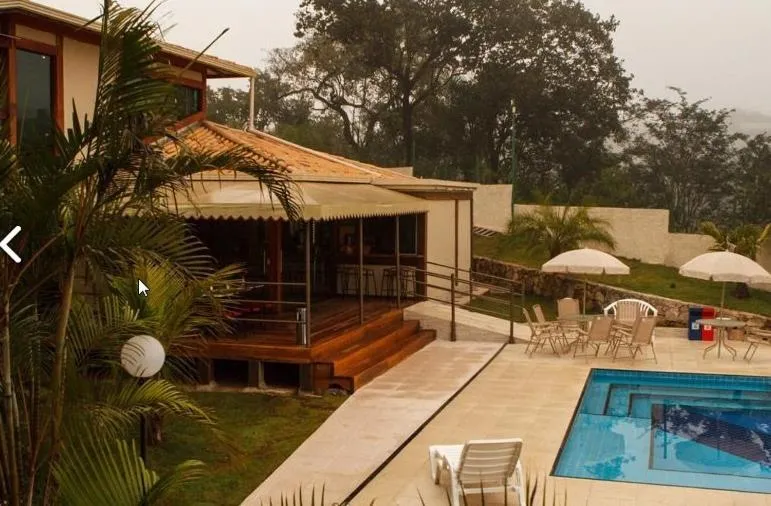 Swimming pool in Estrada Real Palace Hotel