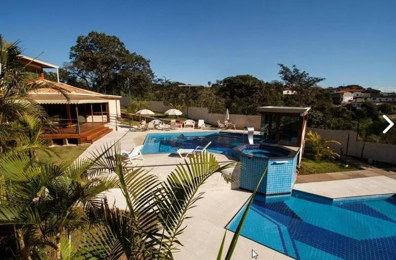Swimming pool in Estrada Real Palace Hotel