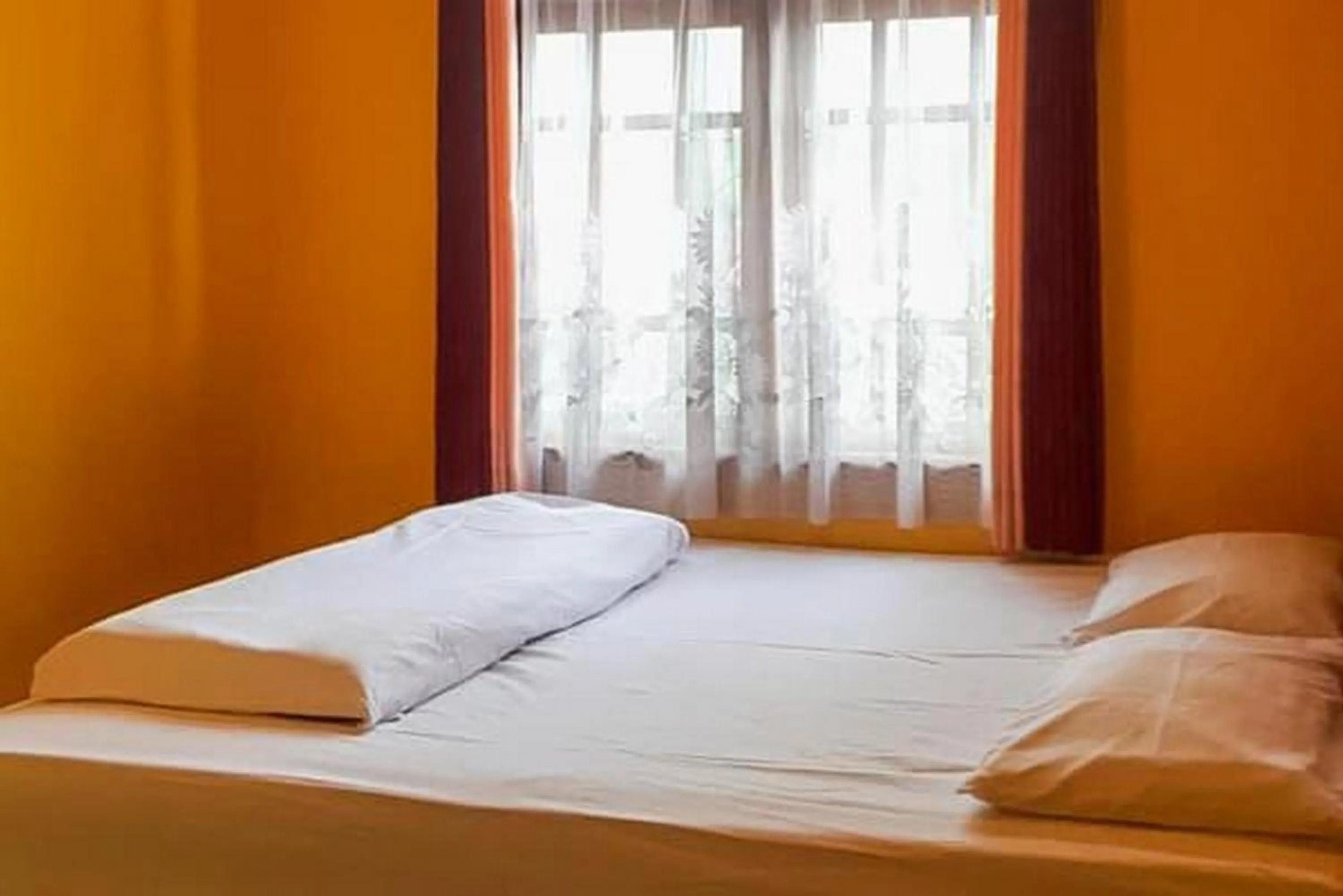 Bedroom, Bed in Bromo Indah Lestari Homestay Mitra RedDoorz