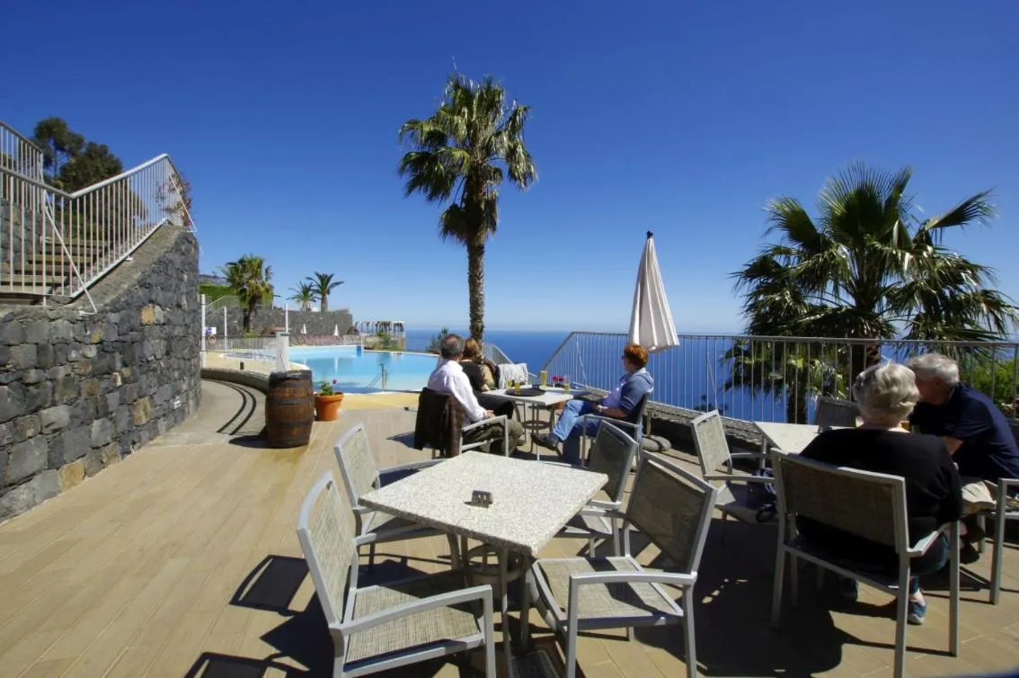 Swimming pool in Village Cabo Girao