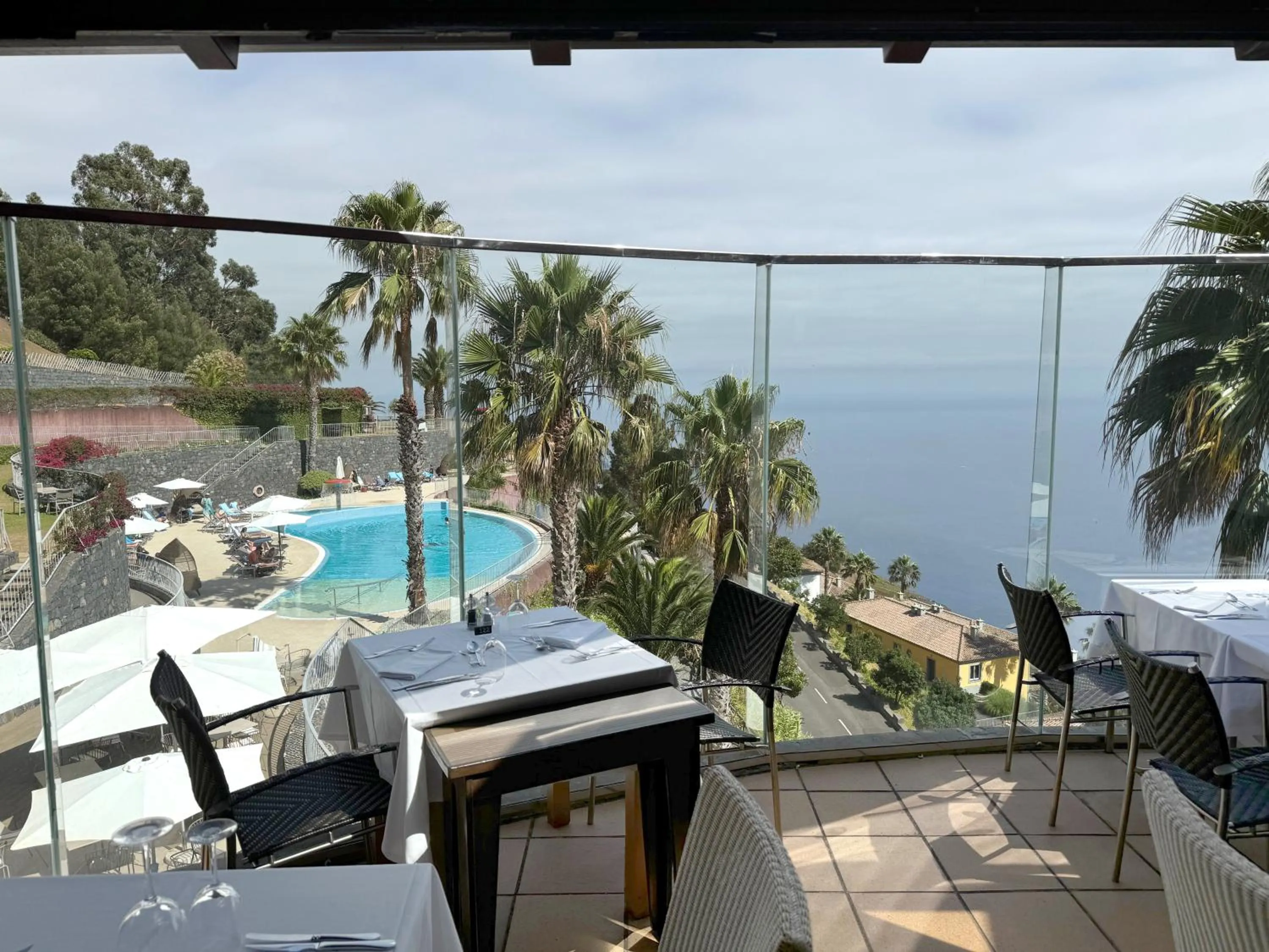 Restaurant/places to eat in Village Cabo Girao