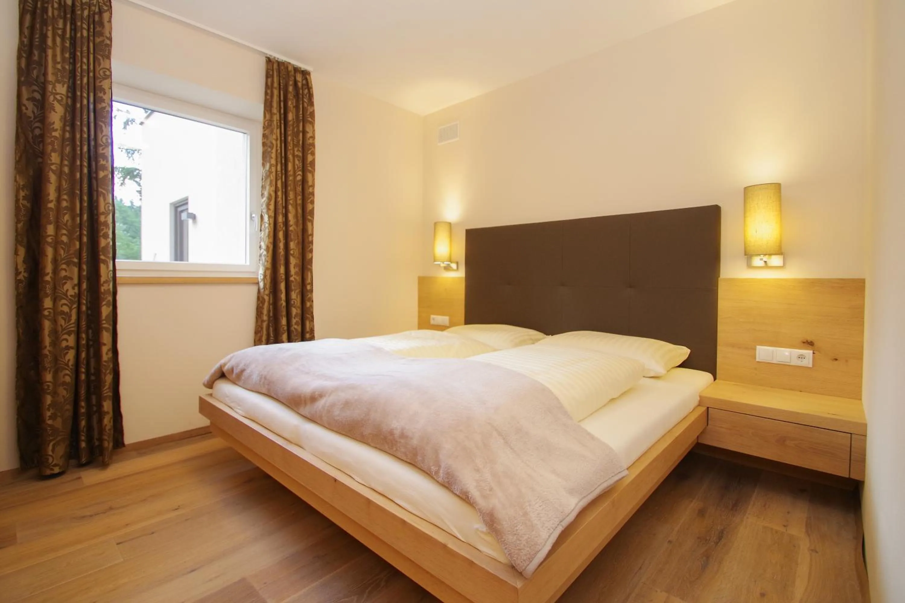 Bedroom, Bed in Apartment Hotel Christine