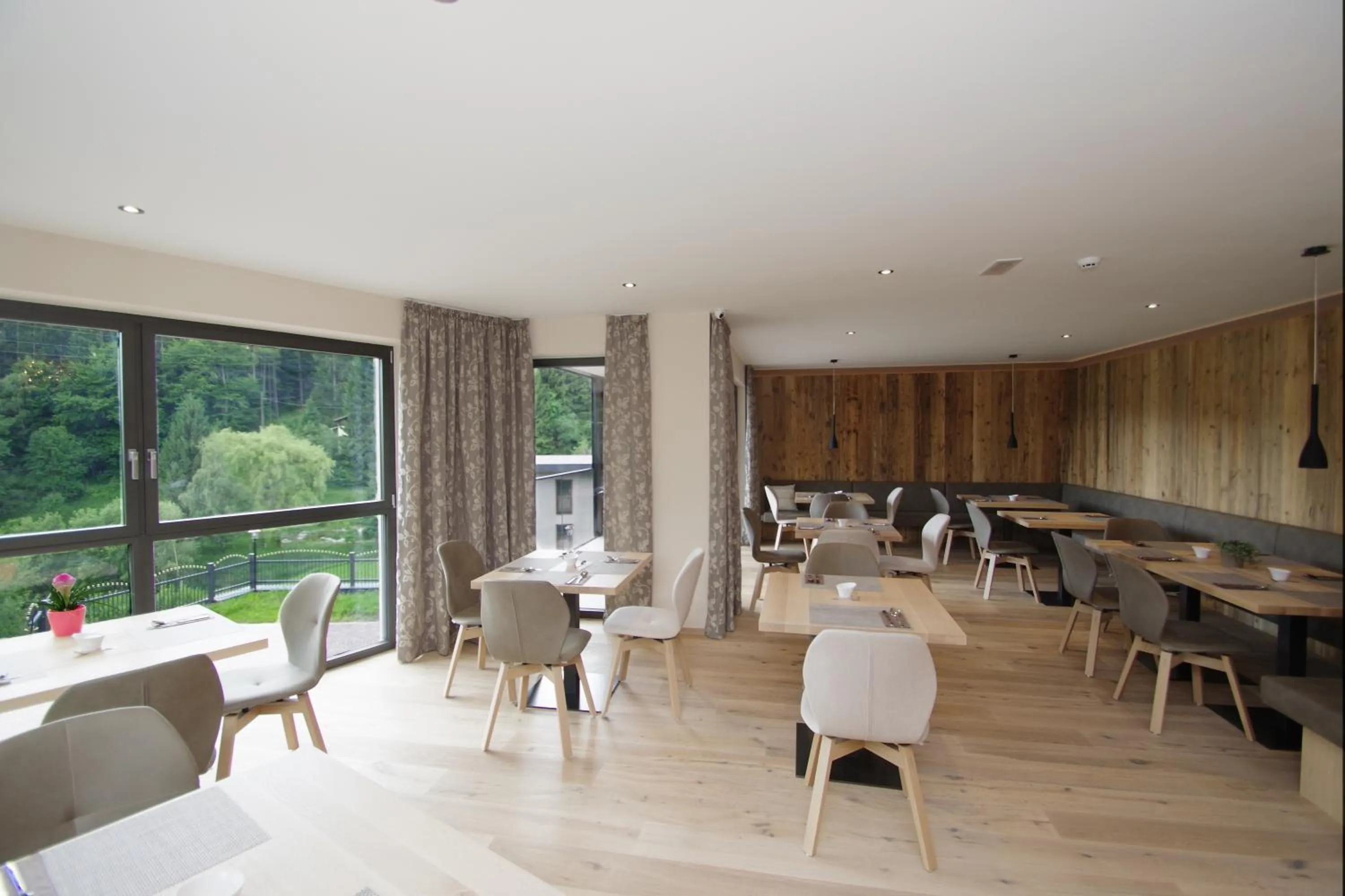 Buffet breakfast in Apartment Hotel Christine