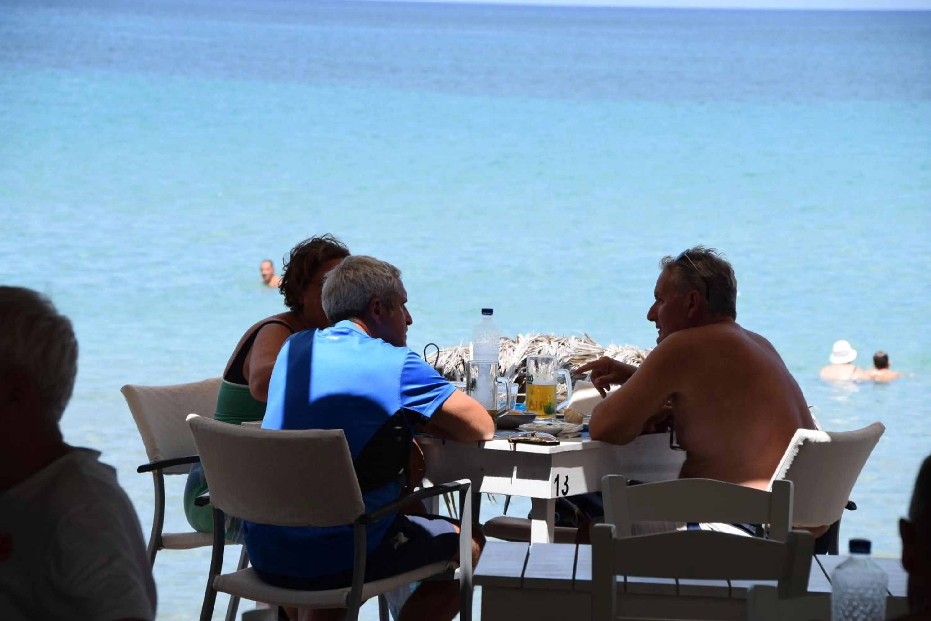 Breakfast in Fiore Beach Studios