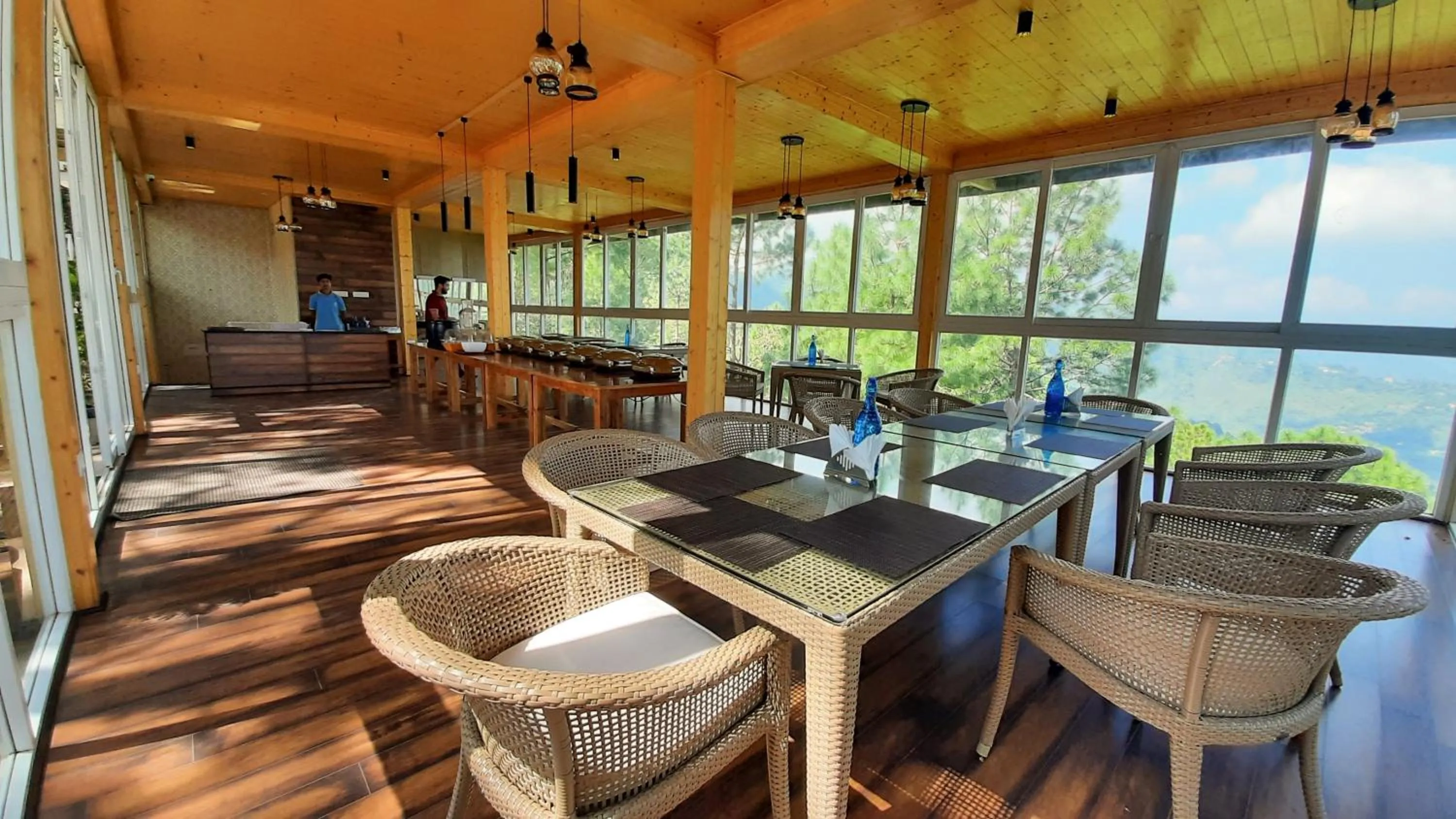 Restaurant/places to eat in The Woods Retreat