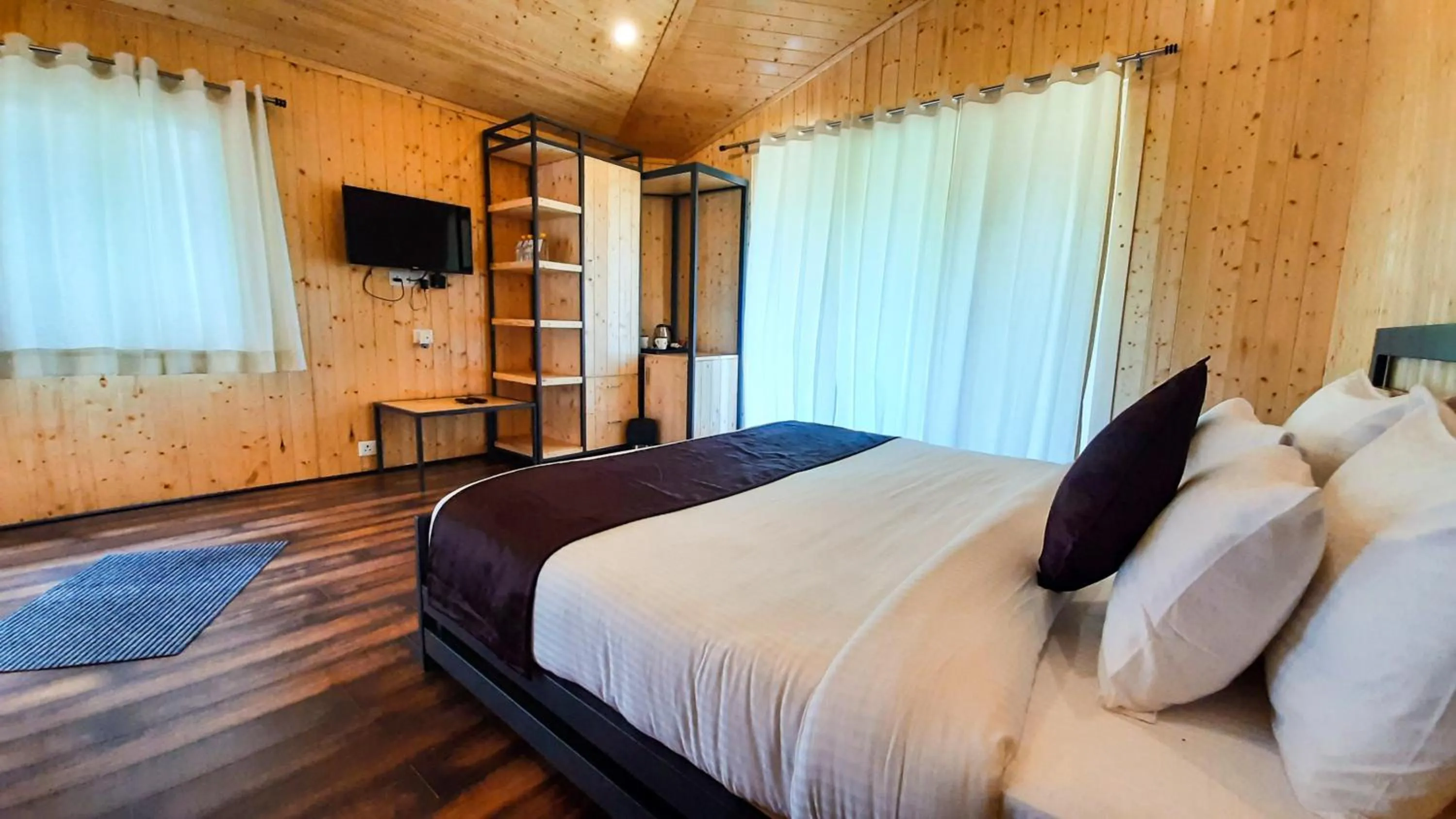 Bed in The Woods Retreat