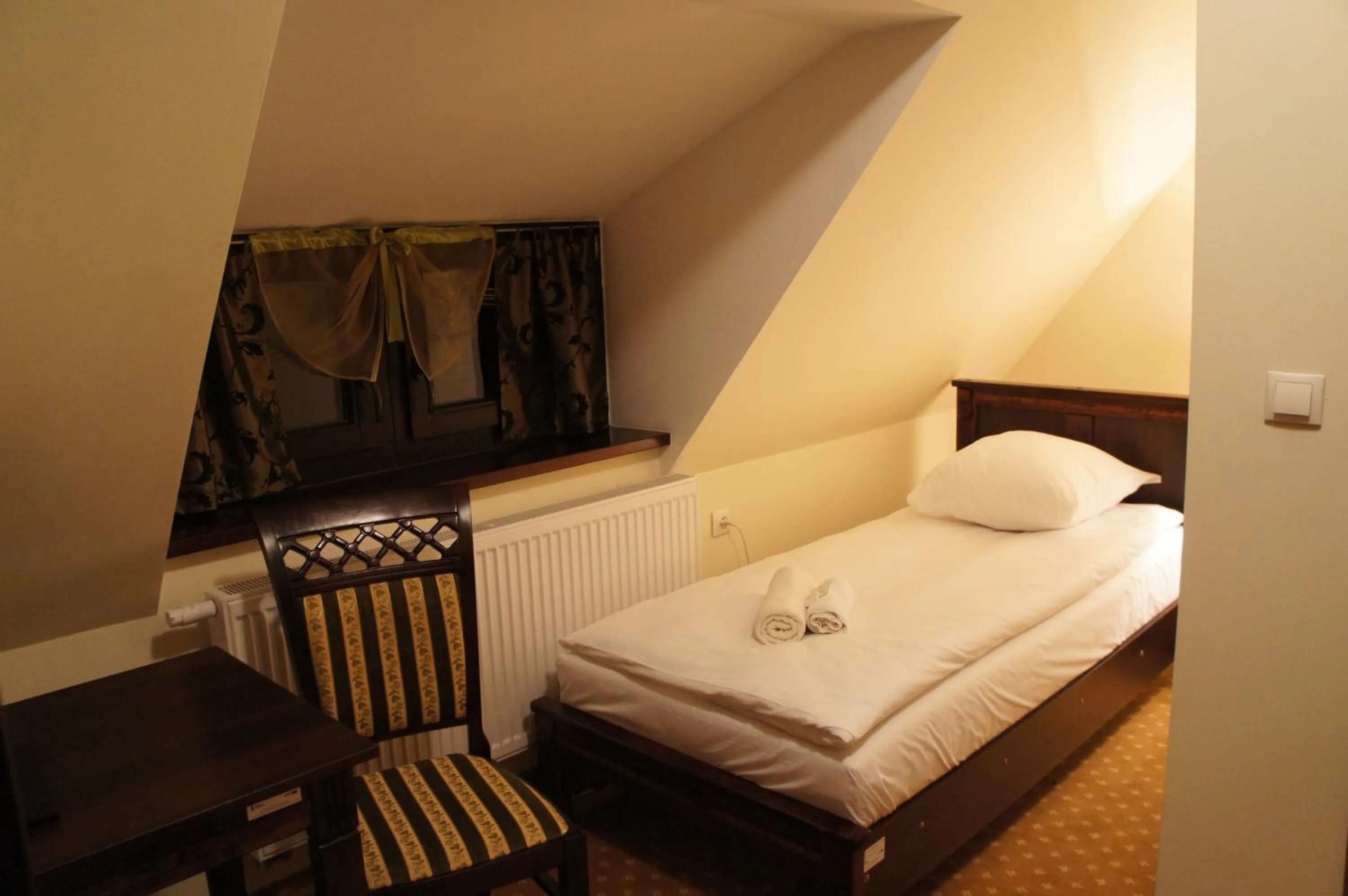 Photo of the whole room, Bed in Dworska Elektrownia