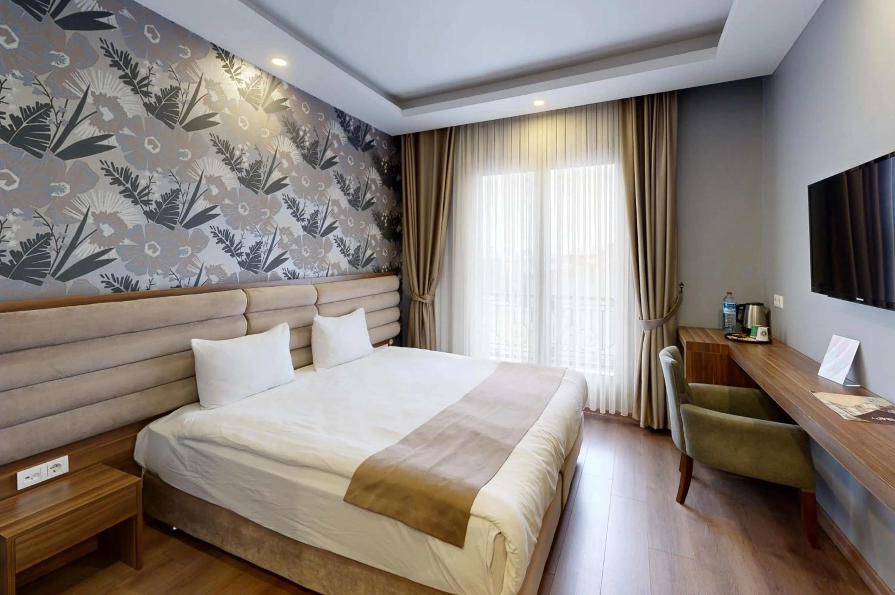 Bed in King City Hotel Istanbul Ataturk Airport