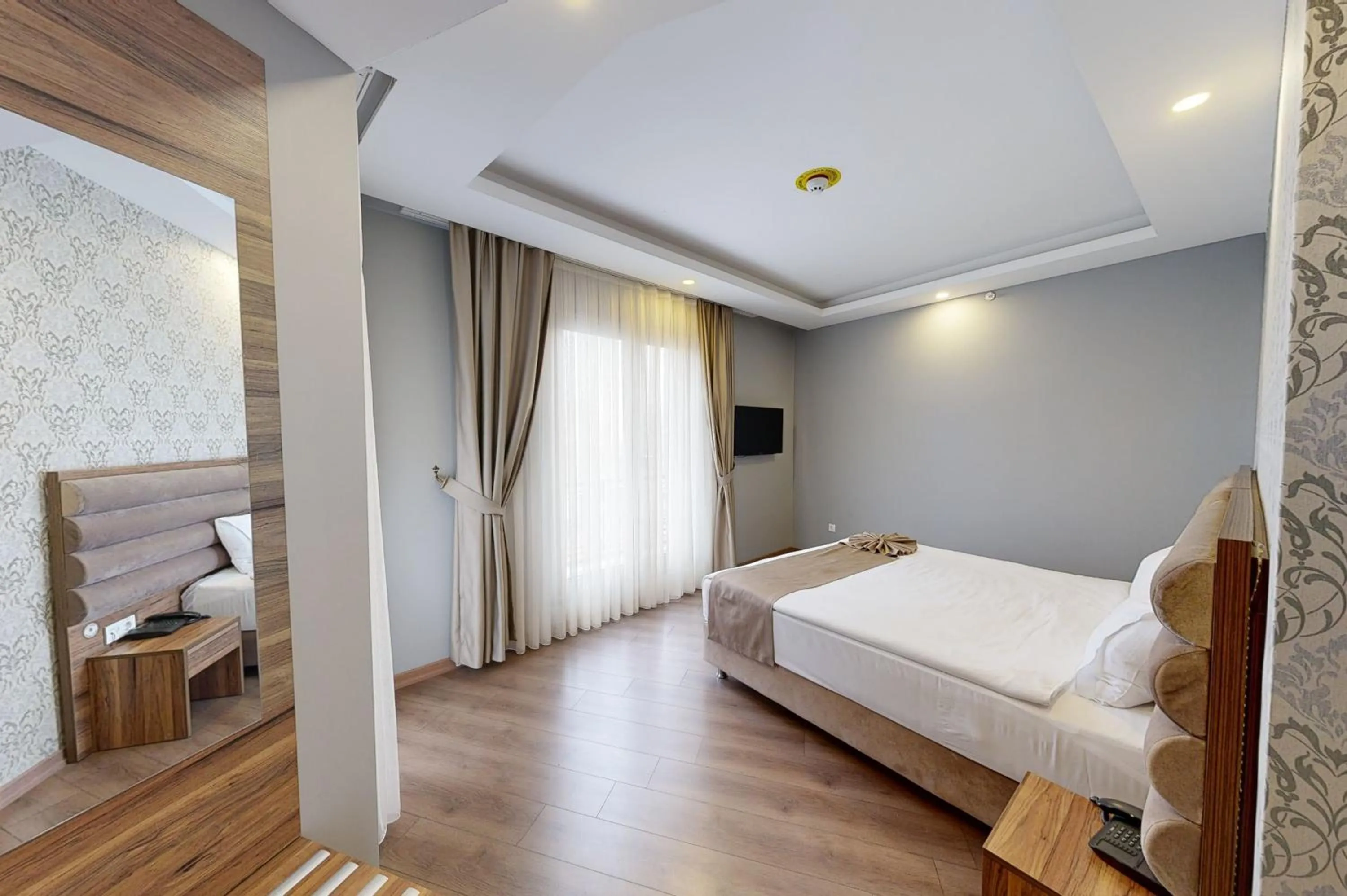 Bed in King City Hotel Istanbul Ataturk Airport