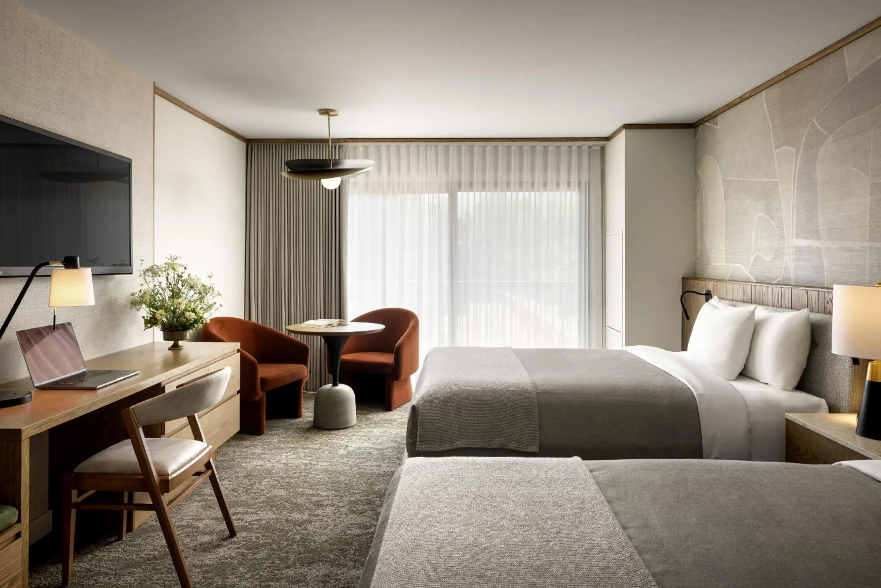 Superior Queen Room with Two Queen Beds in Banff Park Lodge Superior Queen Room with Two Queen Beds in Banff Park Lodge