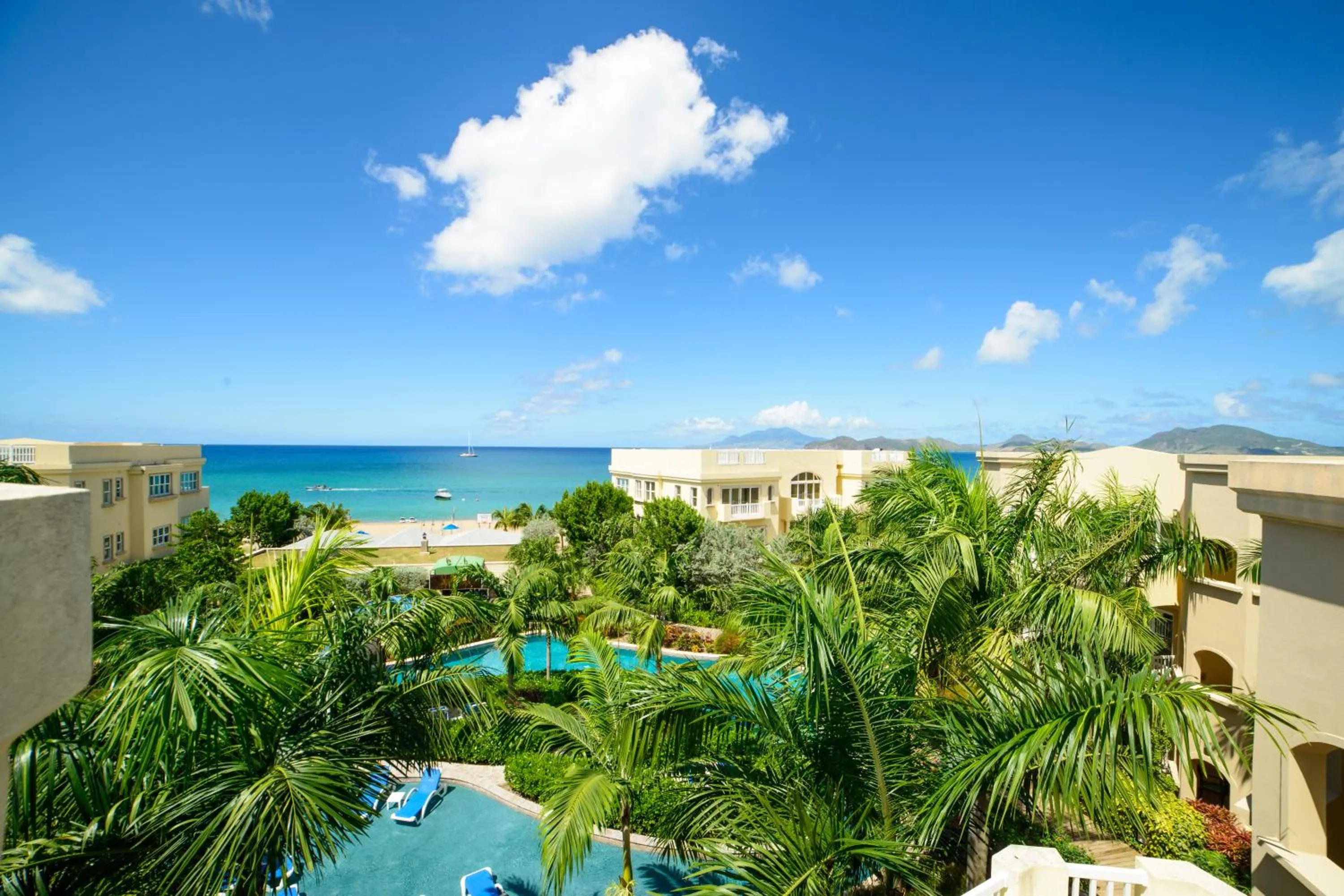 Day in The Hamilton Beach Villas & Spa