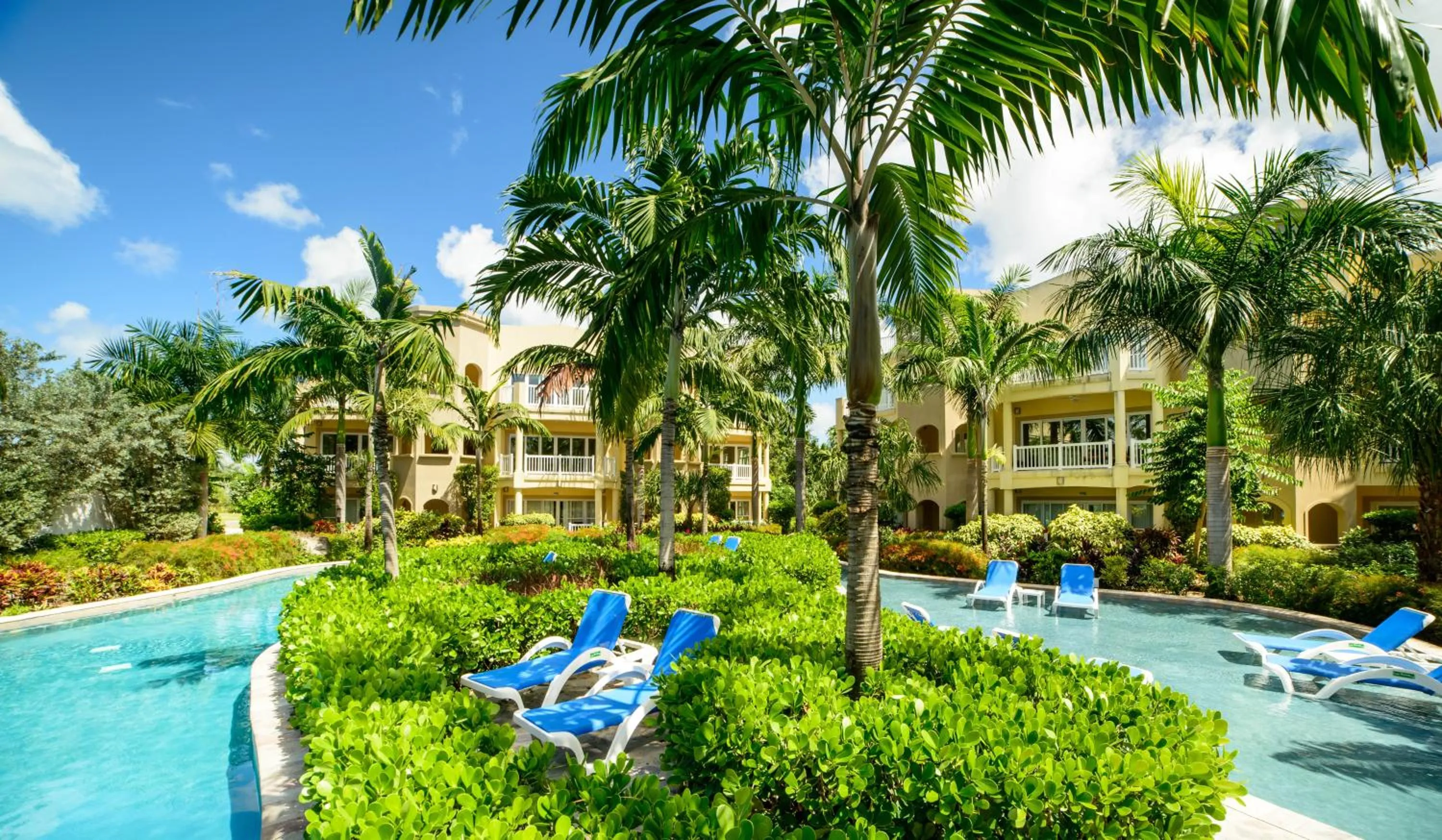 Day in The Hamilton Beach Villas & Spa