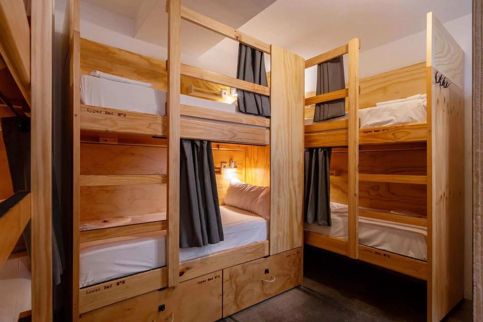 Photo of the whole room, Bed in The Hat Madrid