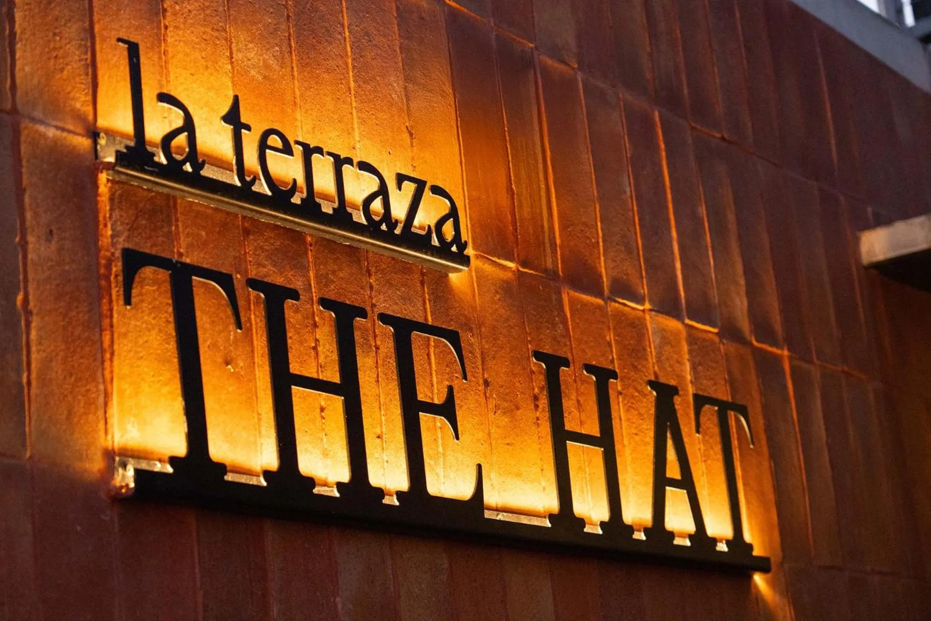 Restaurant/places to eat in The Hat Madrid