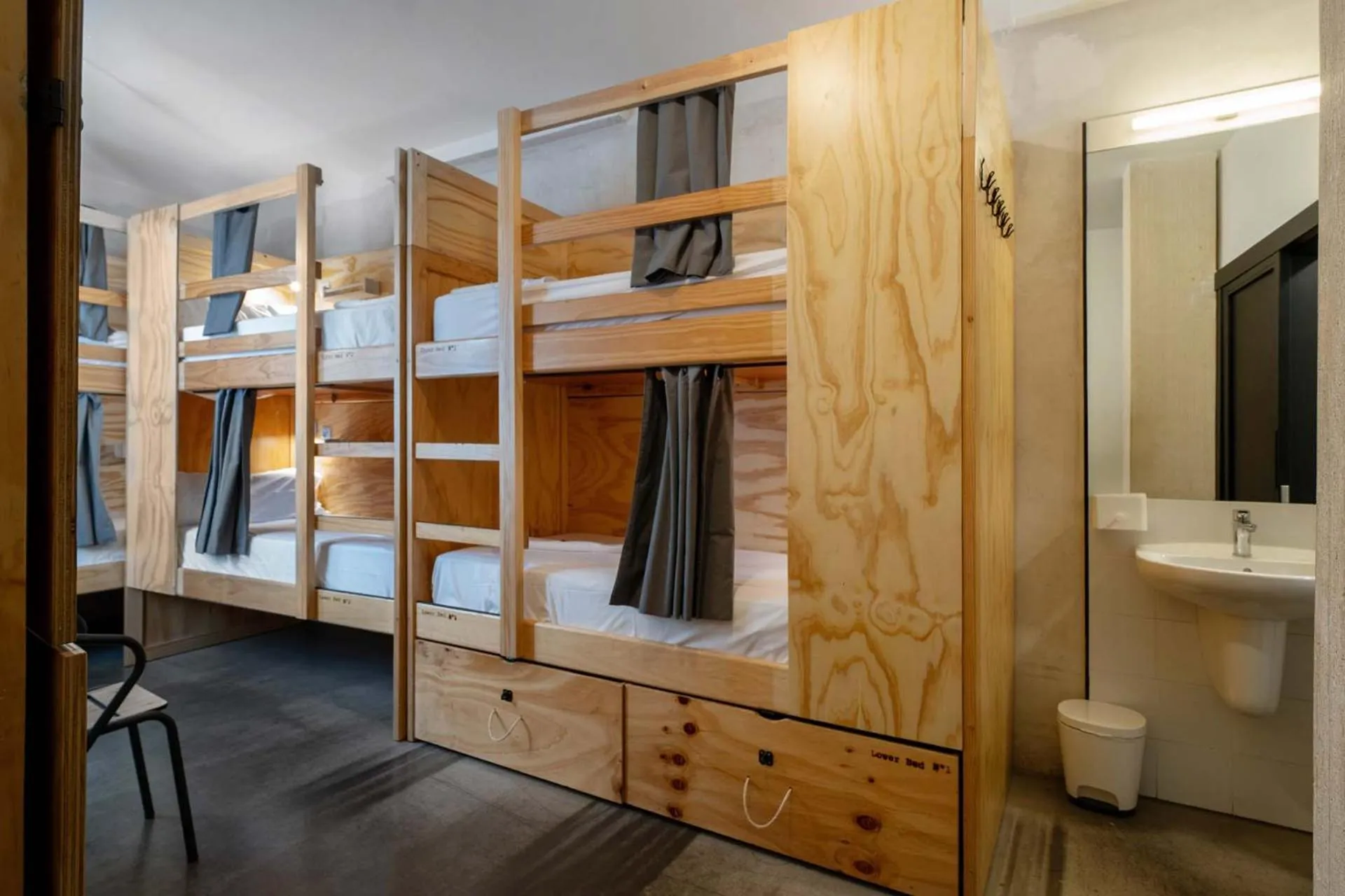 Photo of the whole room, Bed in The Hat Madrid