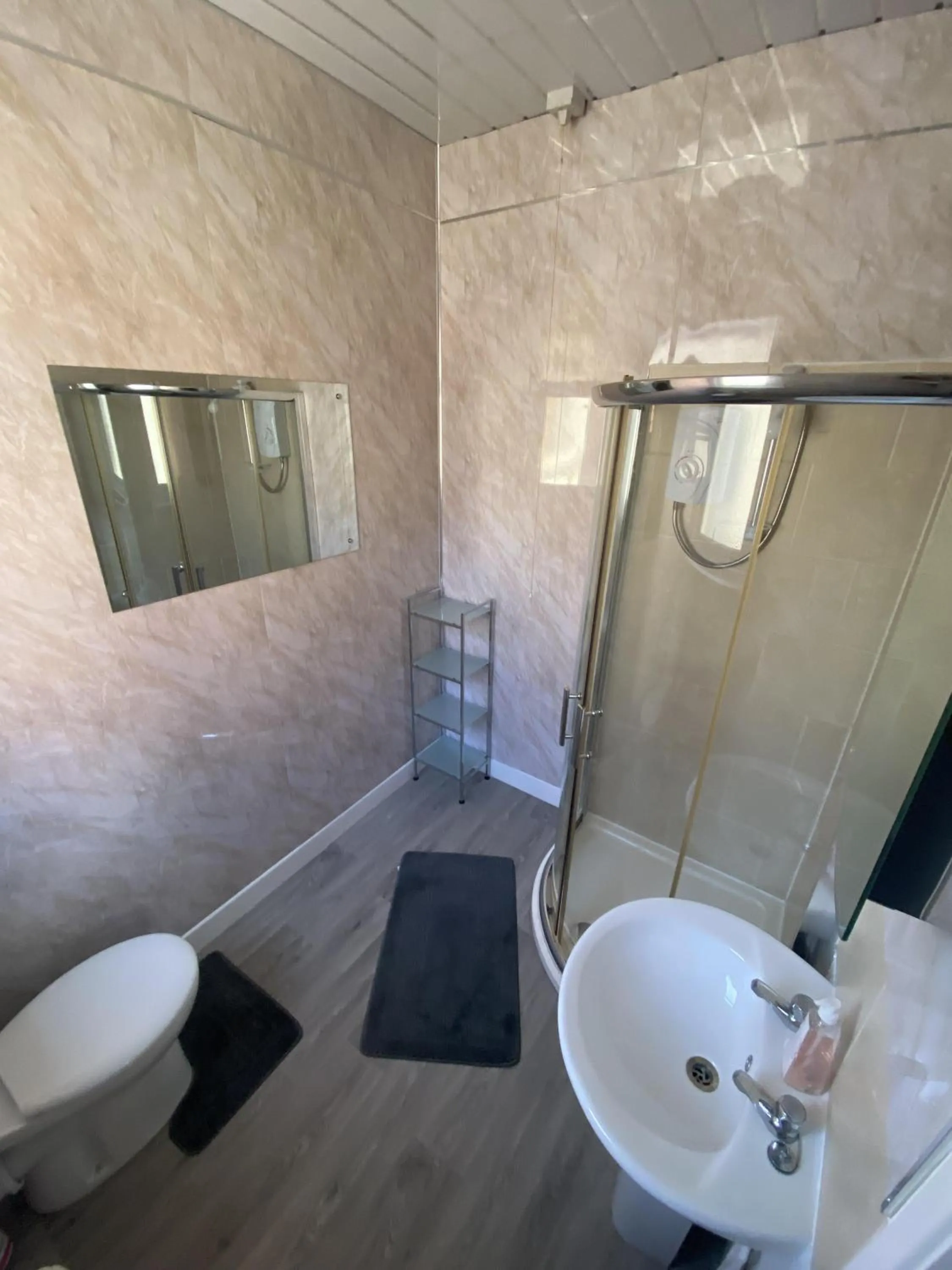 Bathroom in Blackpool Abode - 124 Elite Apartments