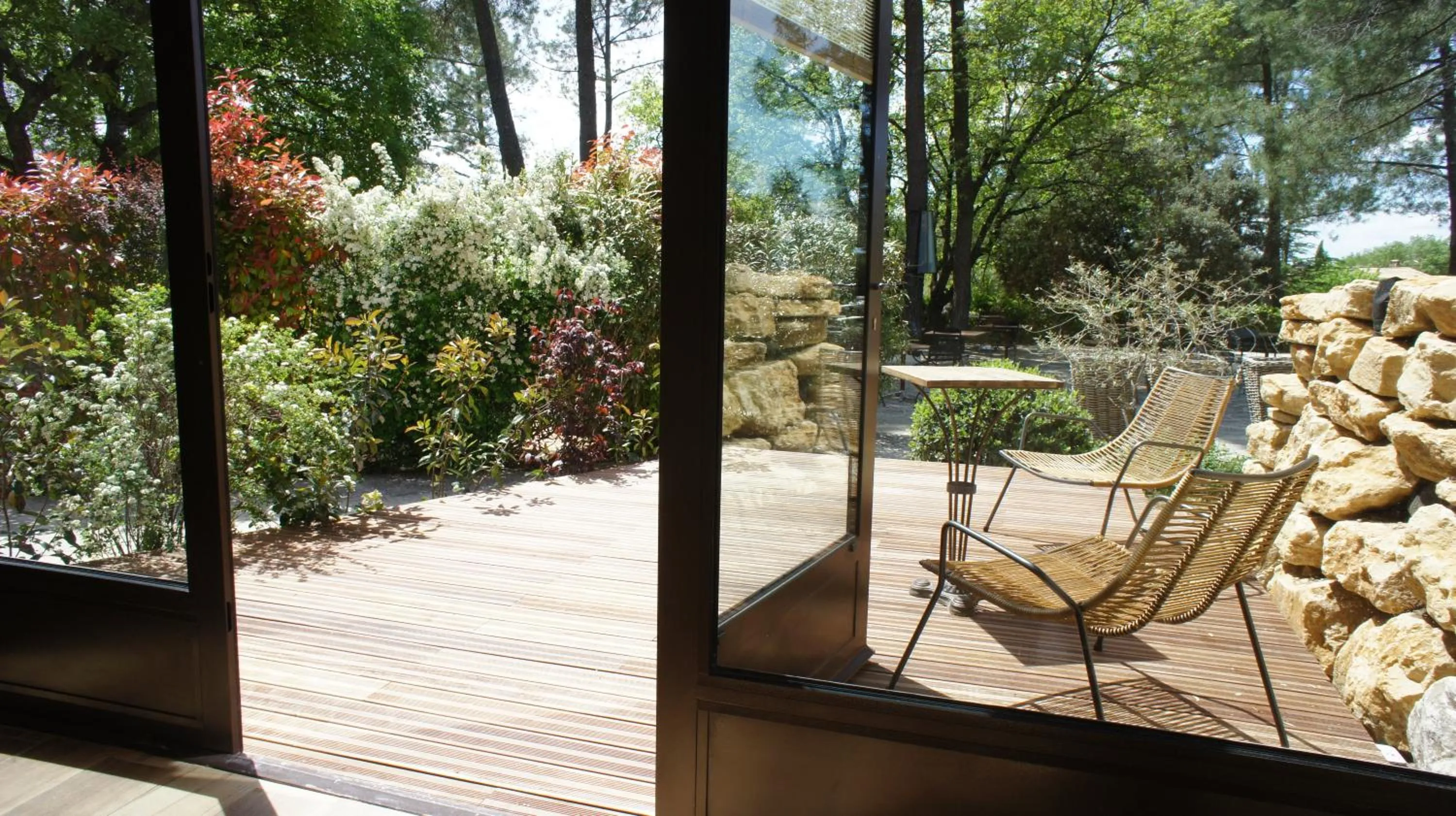 Balcony/Terrace in Logis Hôtel restaurant des Pins