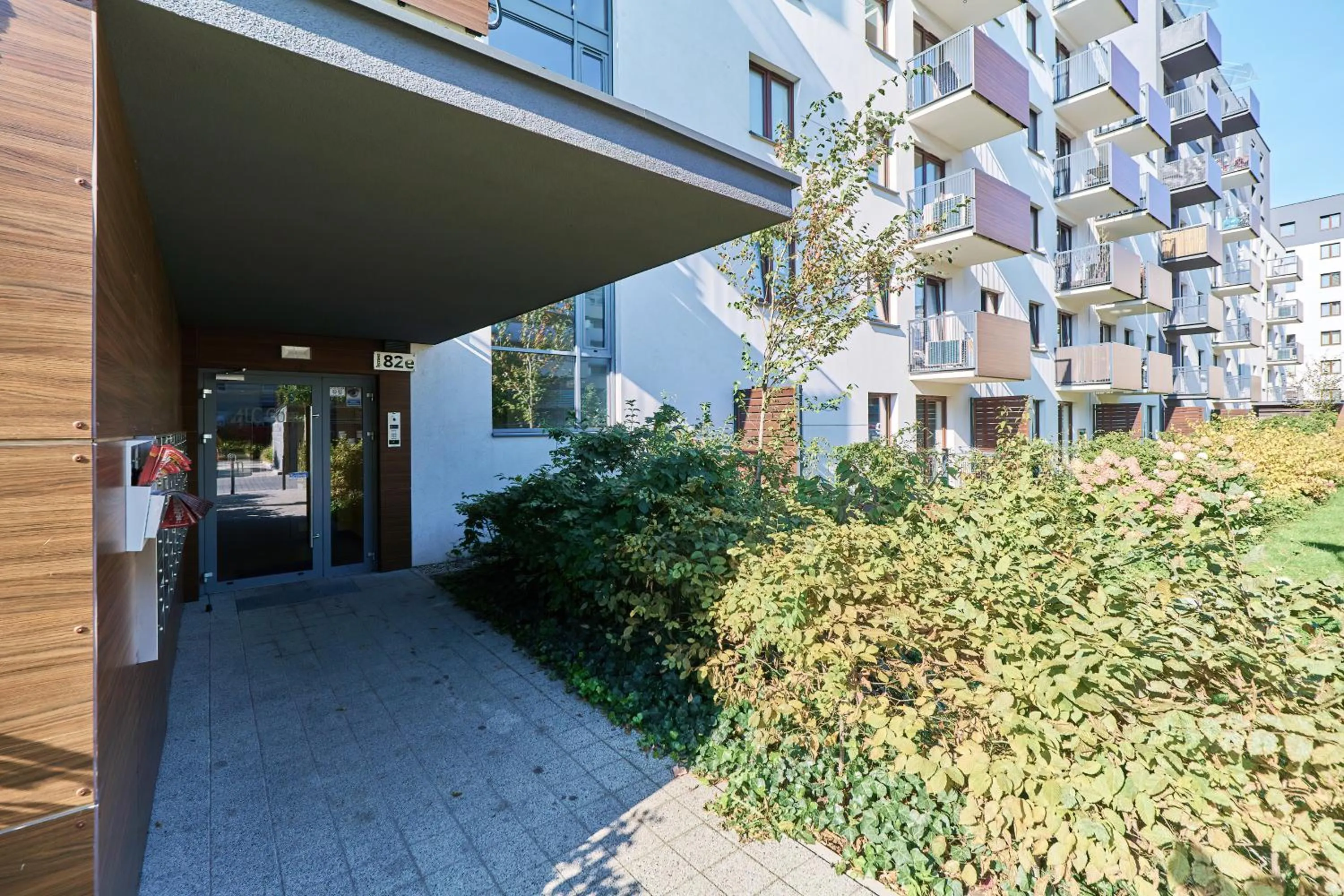 Facade/entrance in Nowa Tęczowa Apartments Promenada Staromiejska by Noclegi Renters