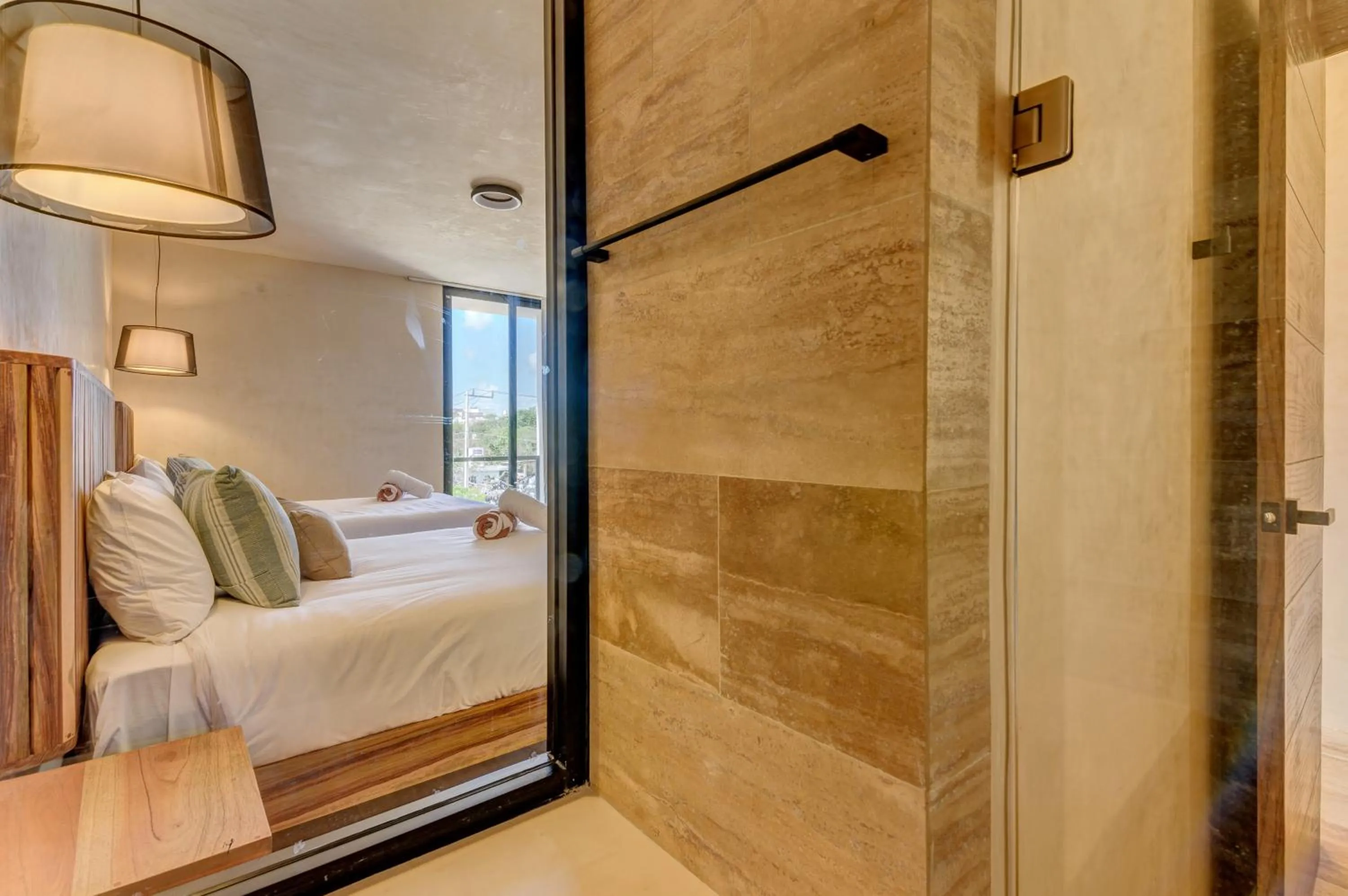 Shower in Eterna Tulum