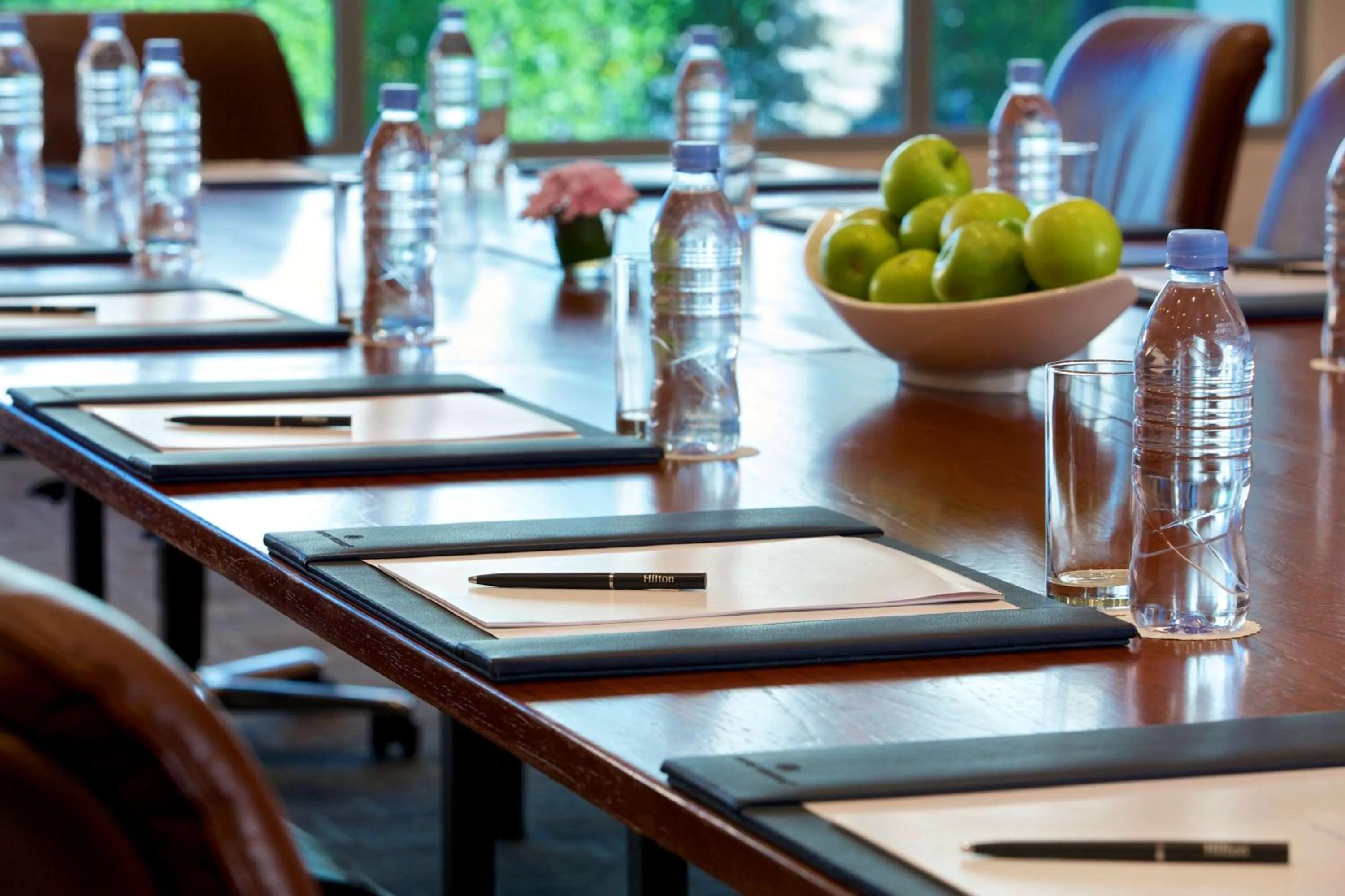 Meeting/conference room, Restaurant/Places to Eat in Hilton Kuwait Resort