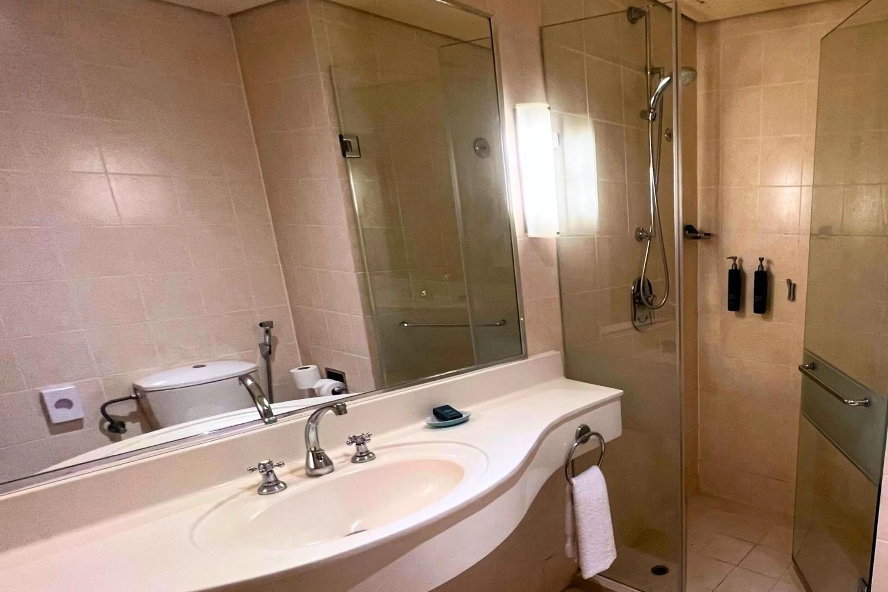 Shower, Bathroom in Hilton Kuwait Resort