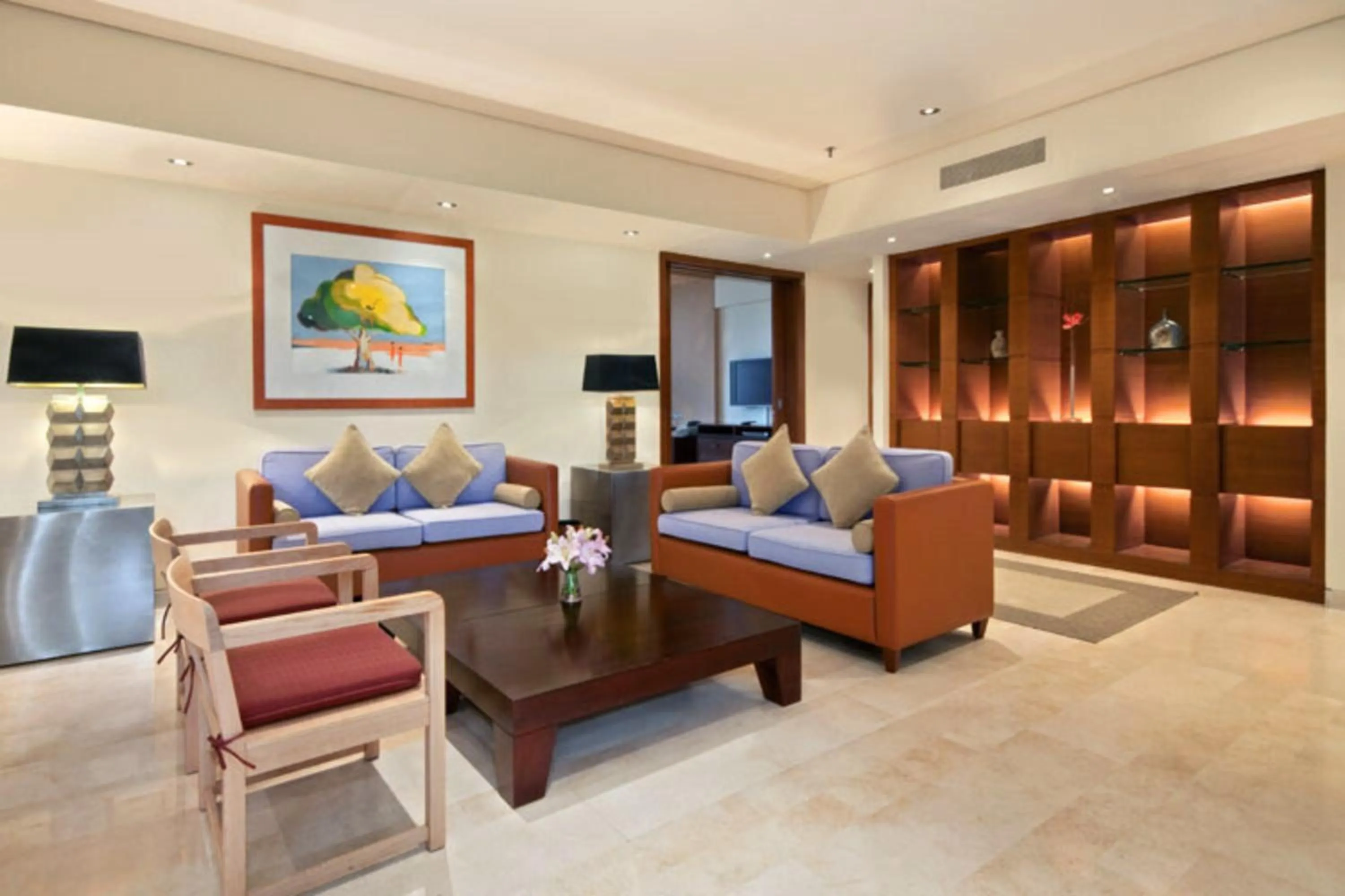 Living room, Seating Area in Hilton Kuwait Resort