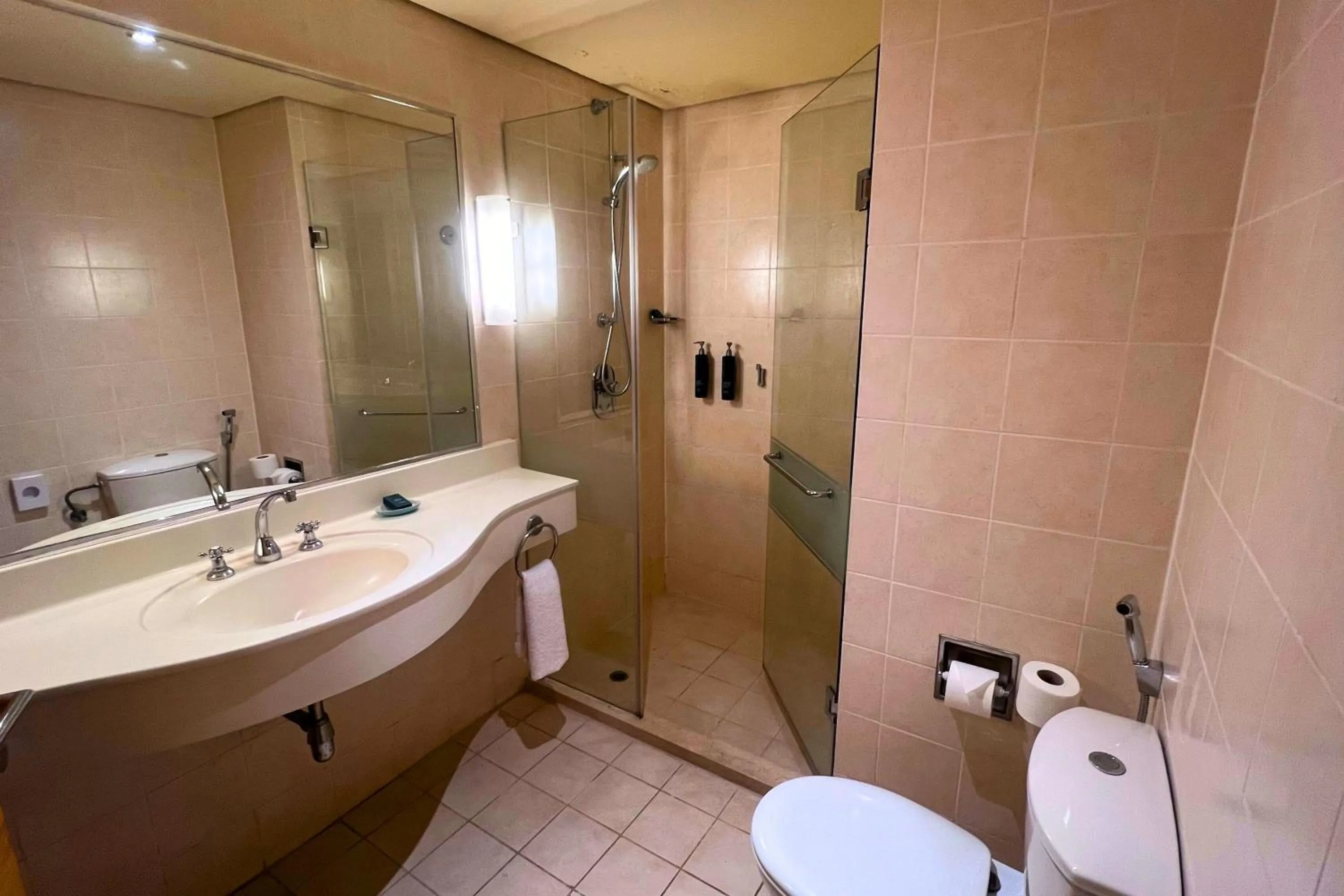 Shower, Bathroom in Hilton Kuwait Resort