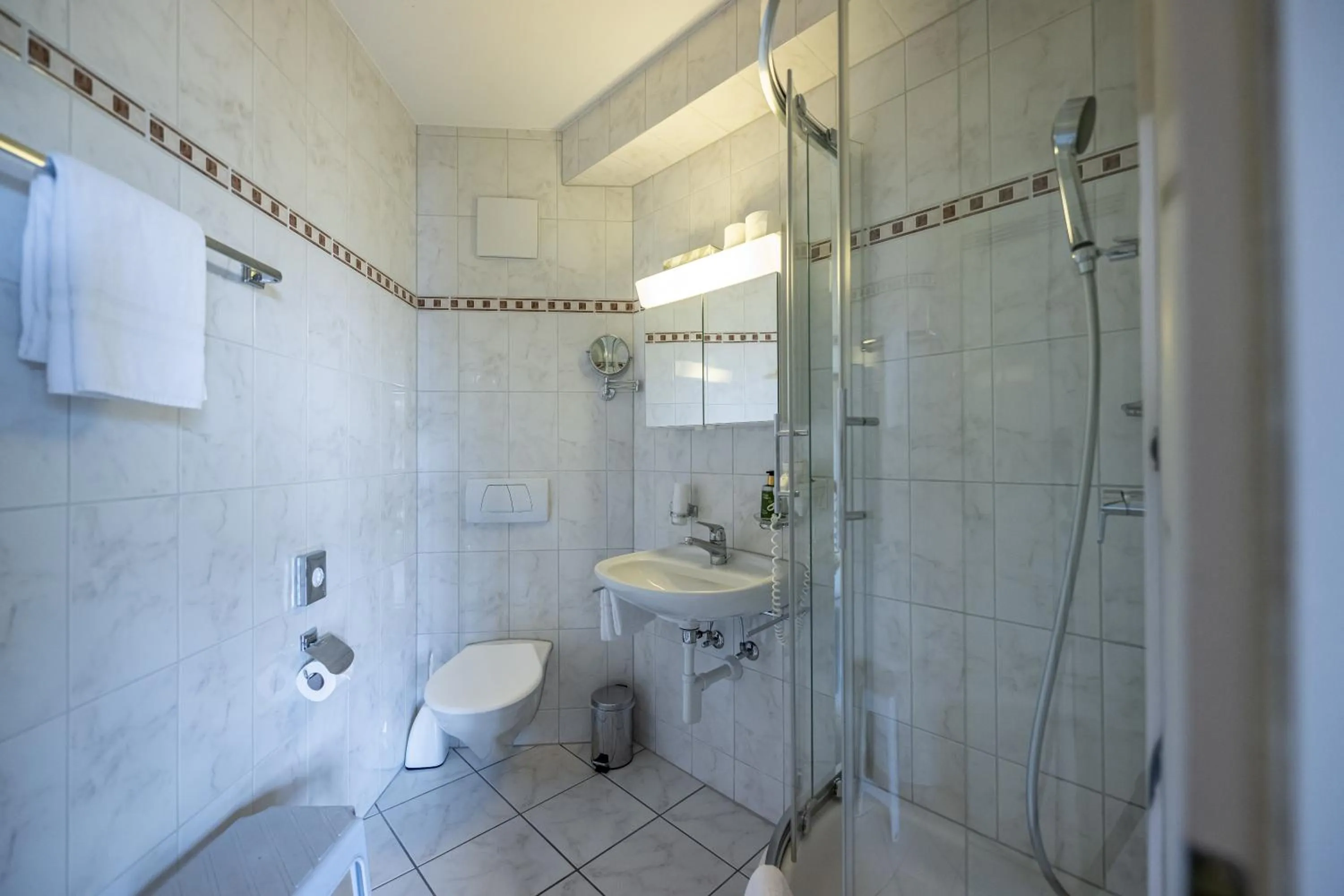 Shower in Hotel Vorab - Familienbetrieb mit Herz