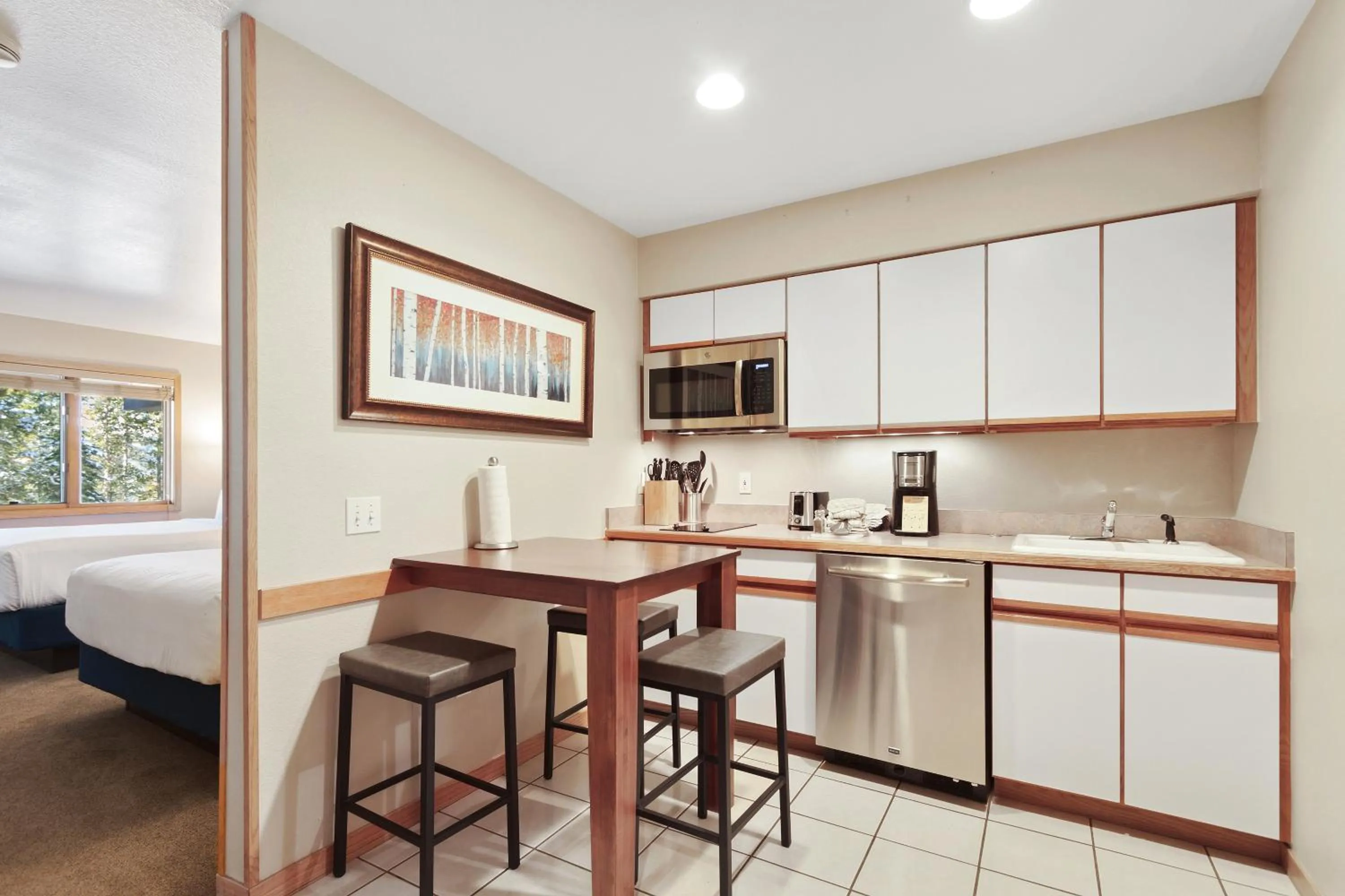Kitchen or kitchenette, Bed in Gold Point Resort Breckenridge by Vacatia