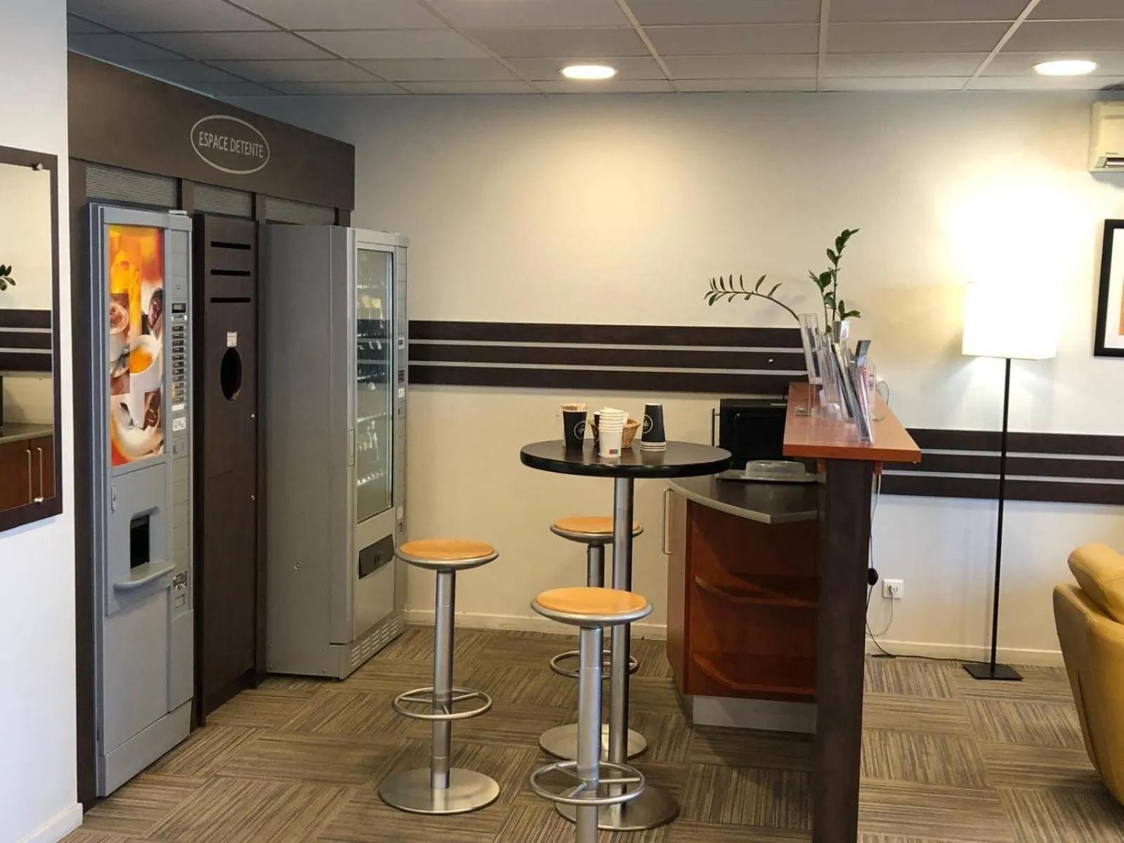 minibar in BRAUCOL Hotel