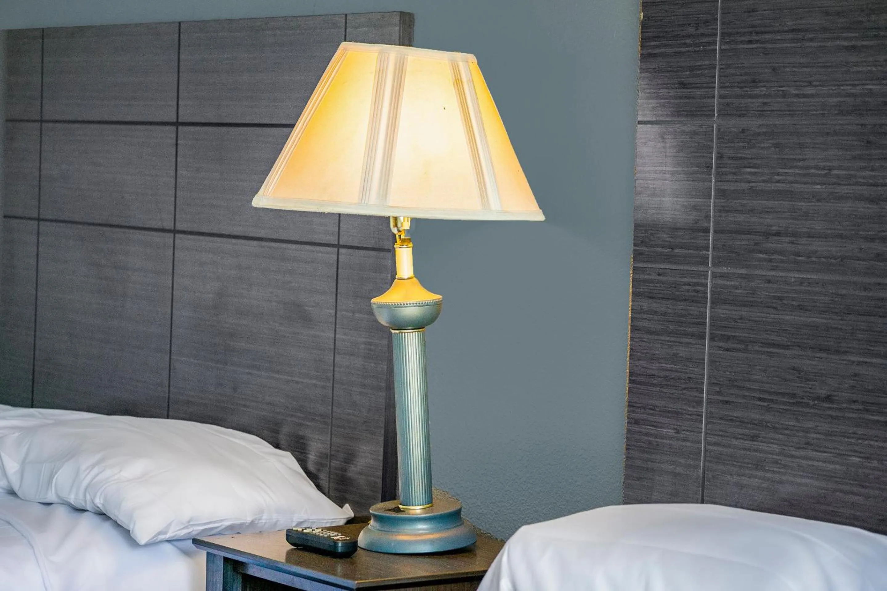 Bedroom in Hotel Comfort Stay by OYO Texarkana East, AR I-30