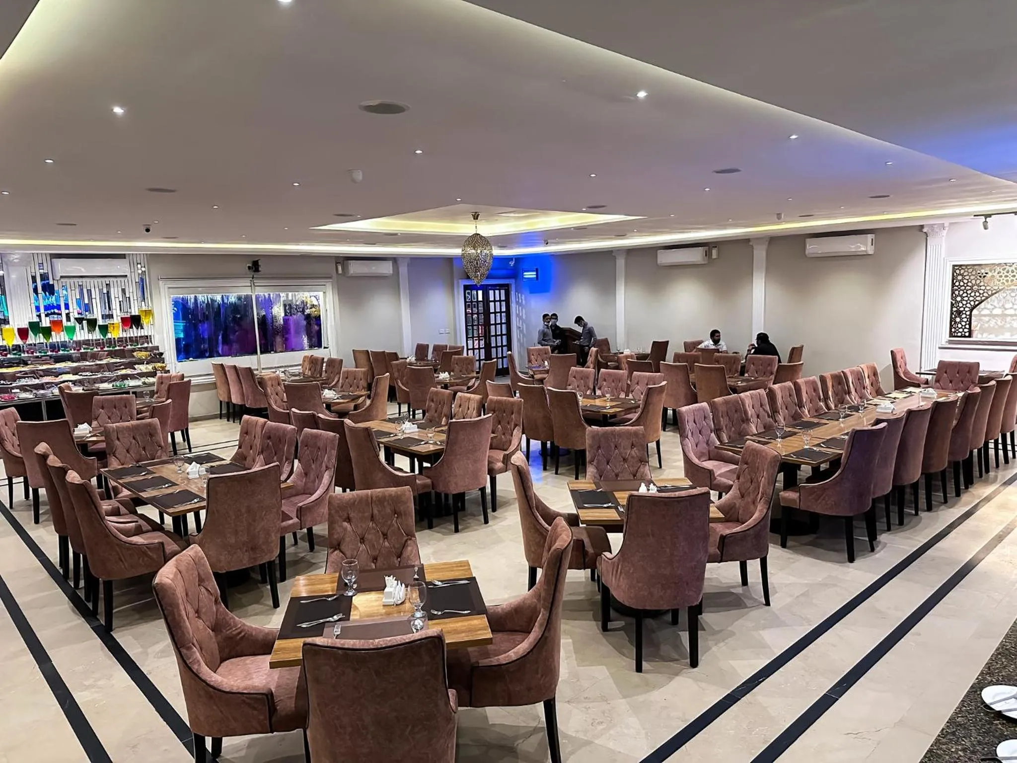 Restaurant/places to eat in Rose Palace Hotel, Gulberg