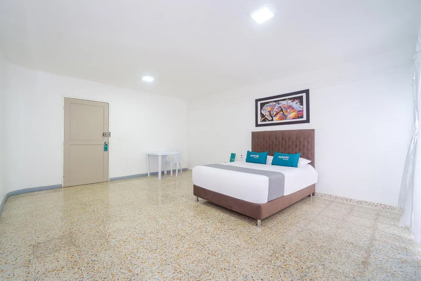 Photo of the whole room, Bed in Ayenda Hotel Paraiso Chipichape