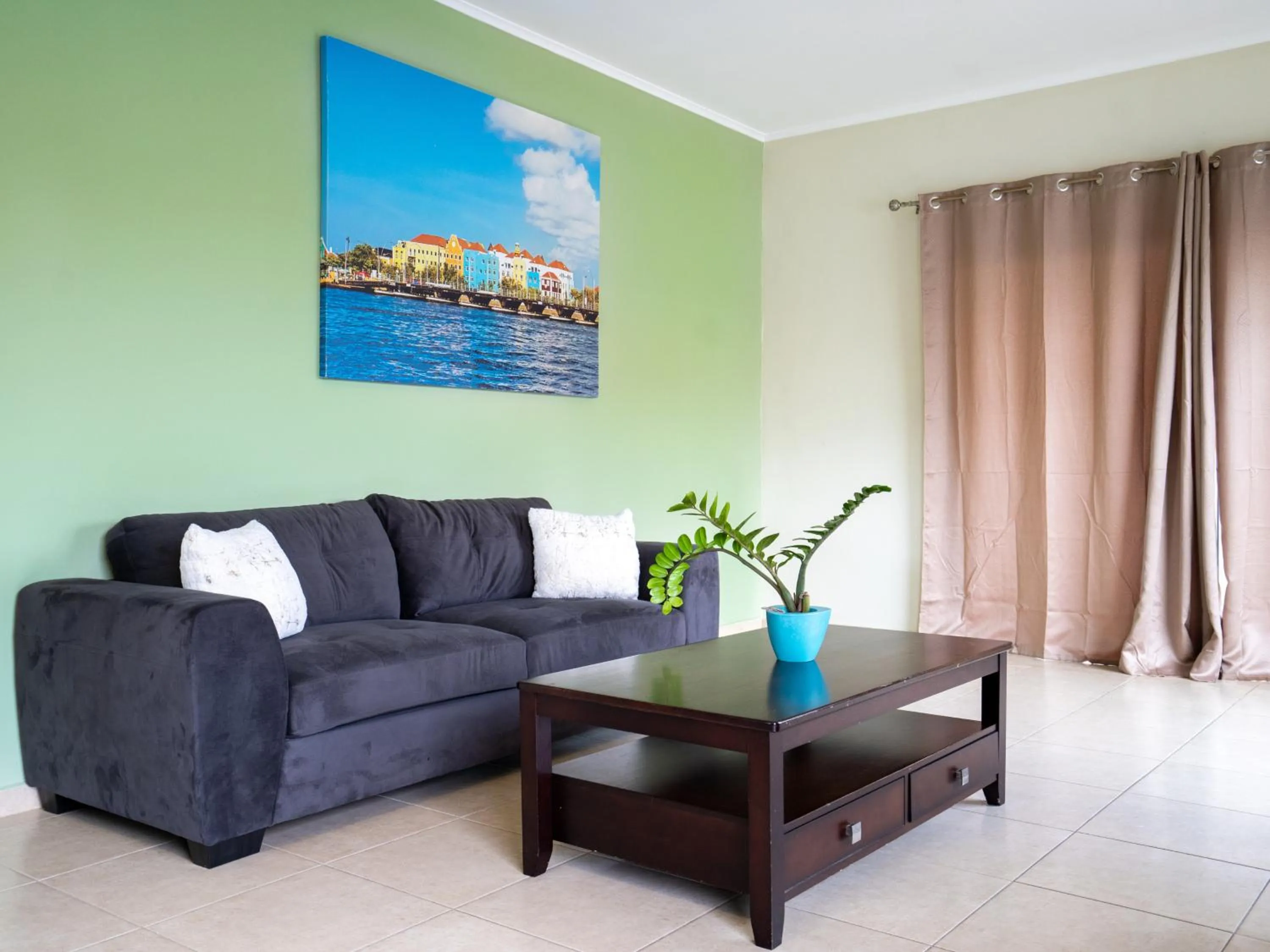 Living room in Delynne Boutique Hotel