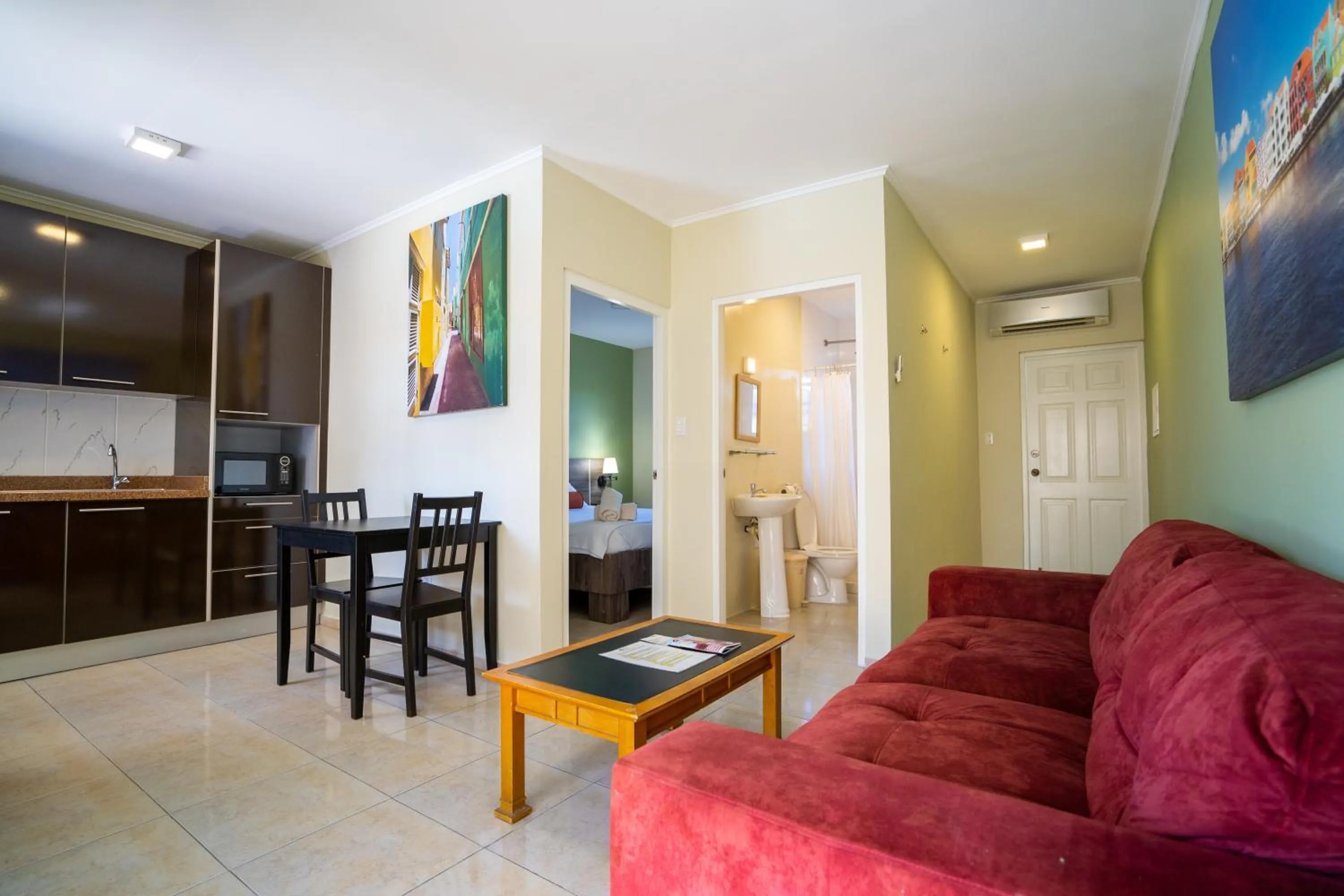 Living room in Delynne Boutique Hotel