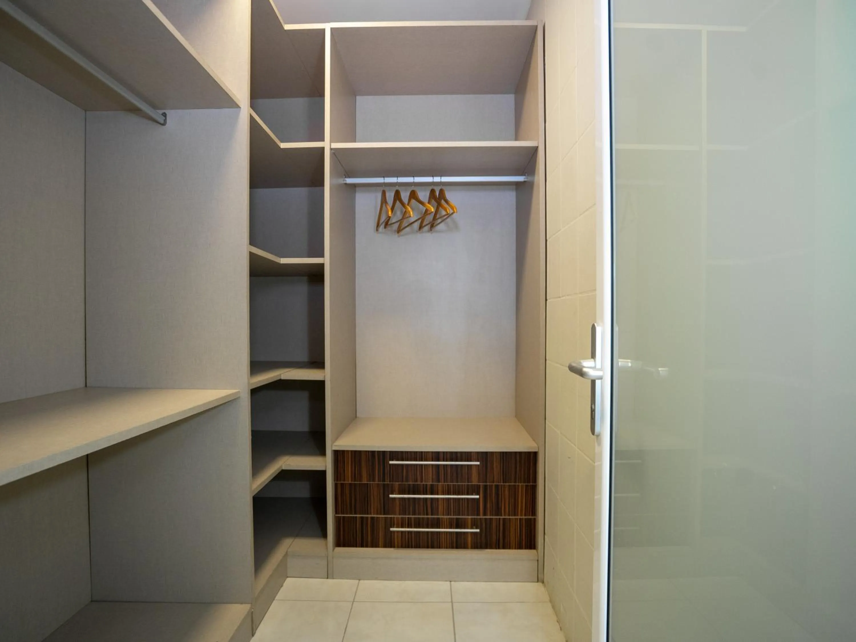 wardrobe in Delynne Boutique Hotel