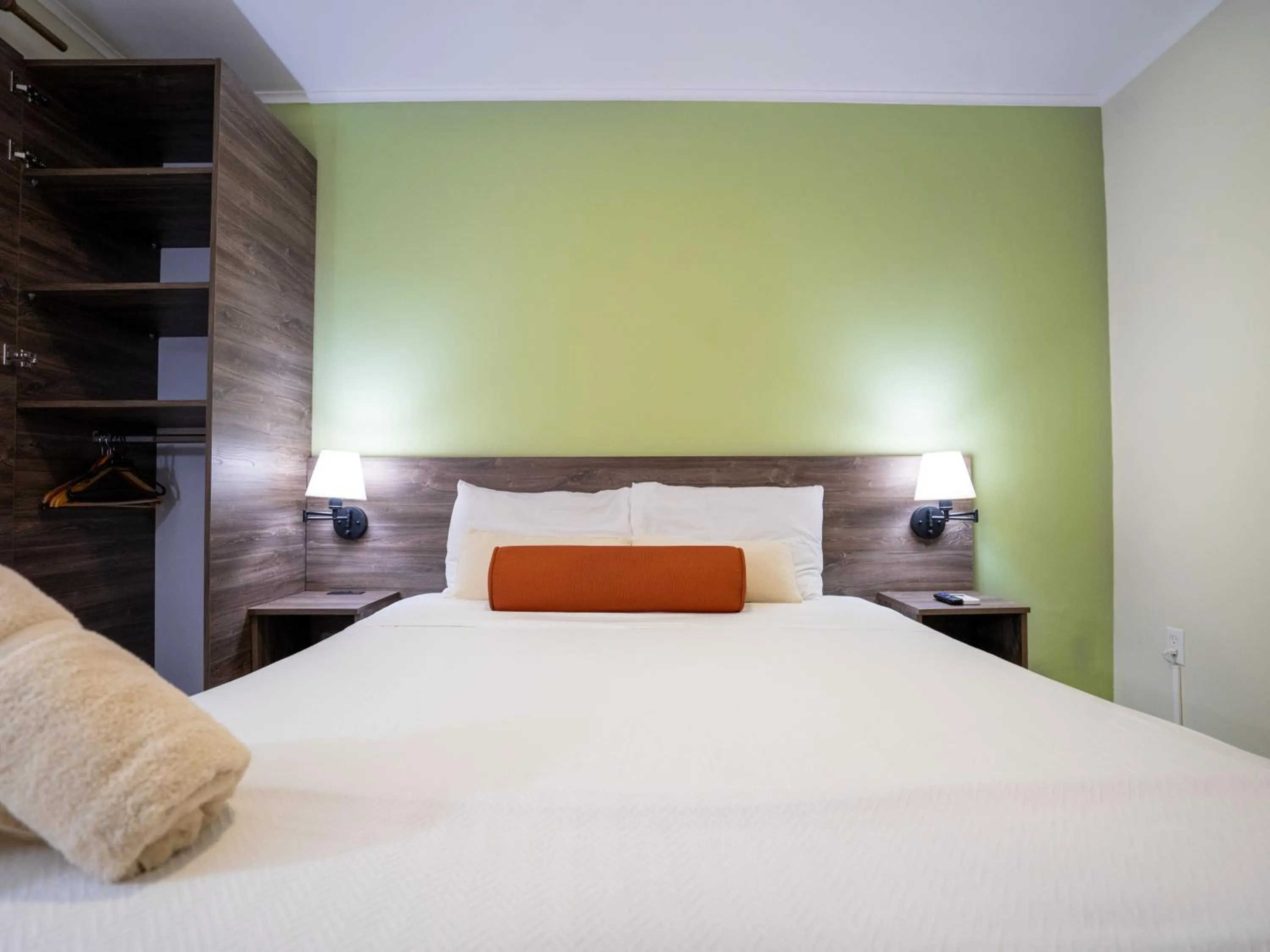 Area and facilities in Delynne Boutique Hotel